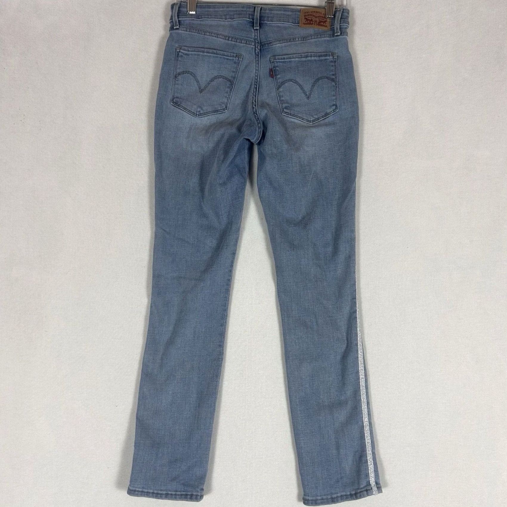 Levi's Levi's Classic Mid Rise Skinny Jeans Womens Size 28 W28 L30 Light Wash Stretch Blue Denim 5-Pocket Fit Mens Womens Girls? Size 28" / US 6 / IT 42 - 6 Thumbnail