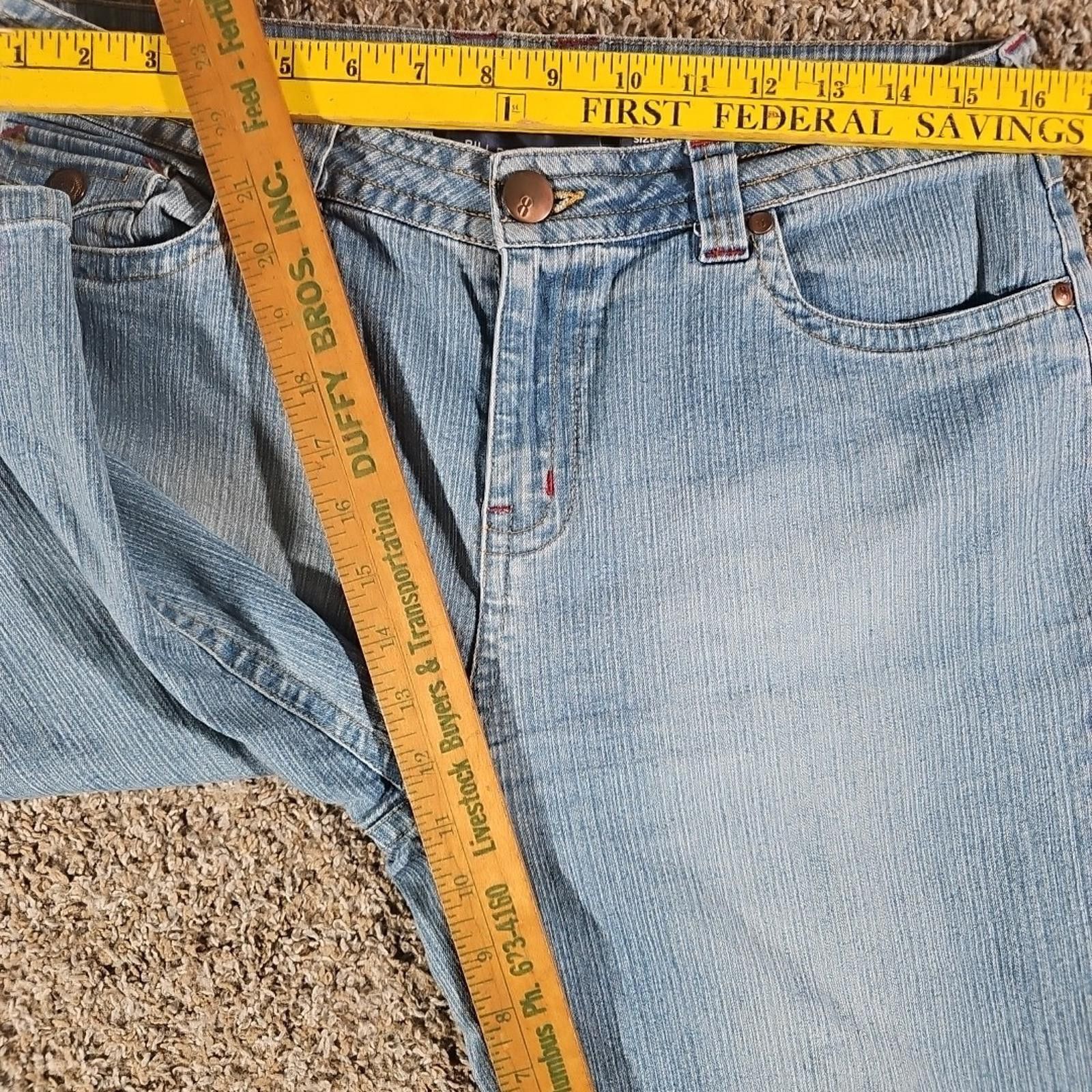 Bill Blass Bill Blass Stretch Jeans Sz 8 Shorts Size 30" / US 8 / IT 44 - 4 Thumbnail