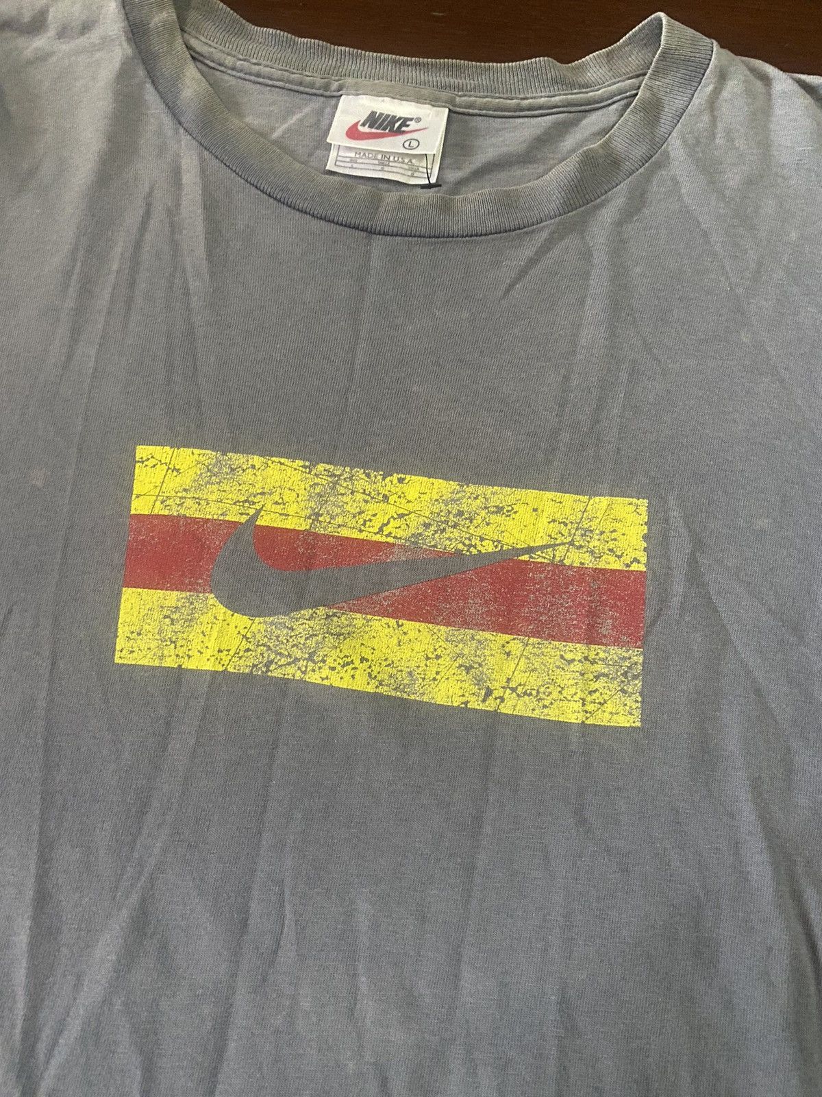 Nike Vintage Nike Big Logo box logo Oversized Tee Y2K USA faded Size US L / EU 52-54 / 3 - 6 Thumbnail