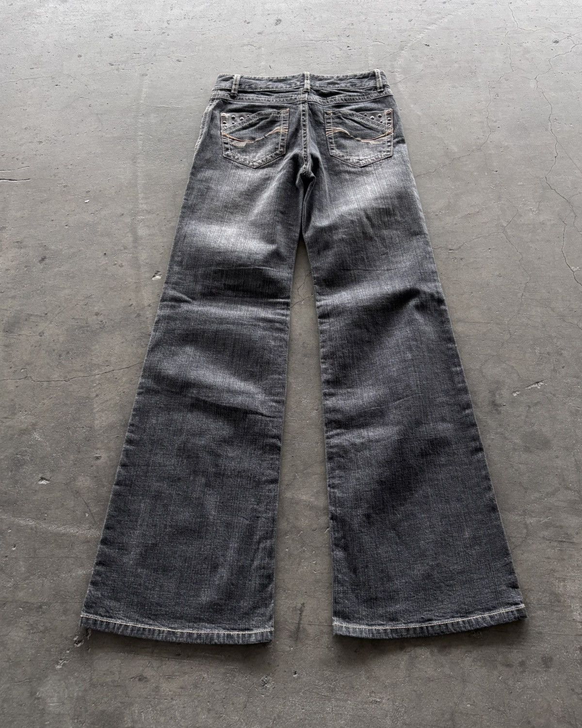 If Six Was Nine × Japanese Brand × KMRii Kmrii 14th addiction Lgb Style Studded Flared Mudwash Jeans Size US 29 - 5 Thumbnail