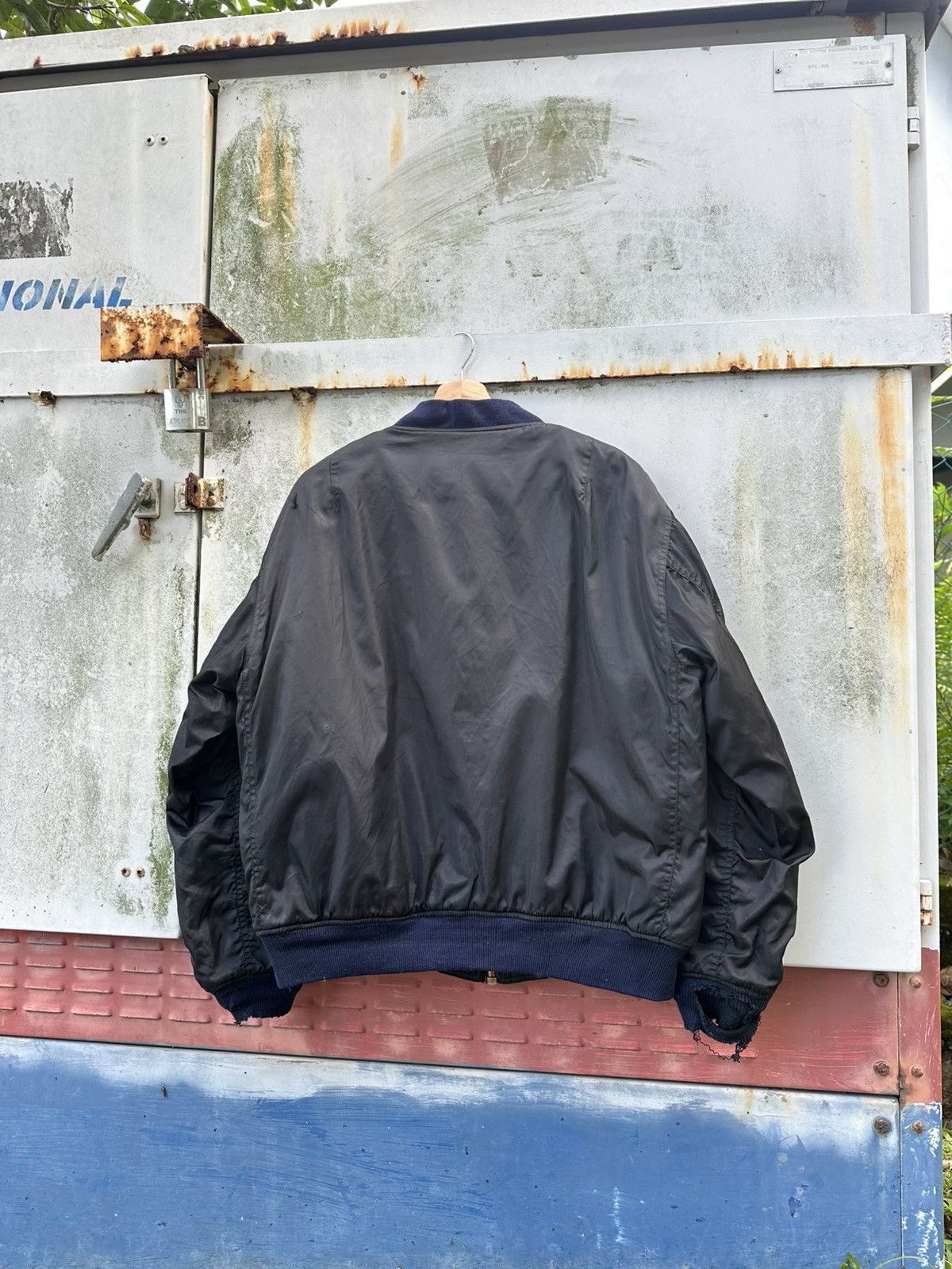 Vintage 🪖Vintage THRASHED MA-1 Man Intermediate Bomber Jacket Size US M / EU 48-50 / 2 - 7 Thumbnail
