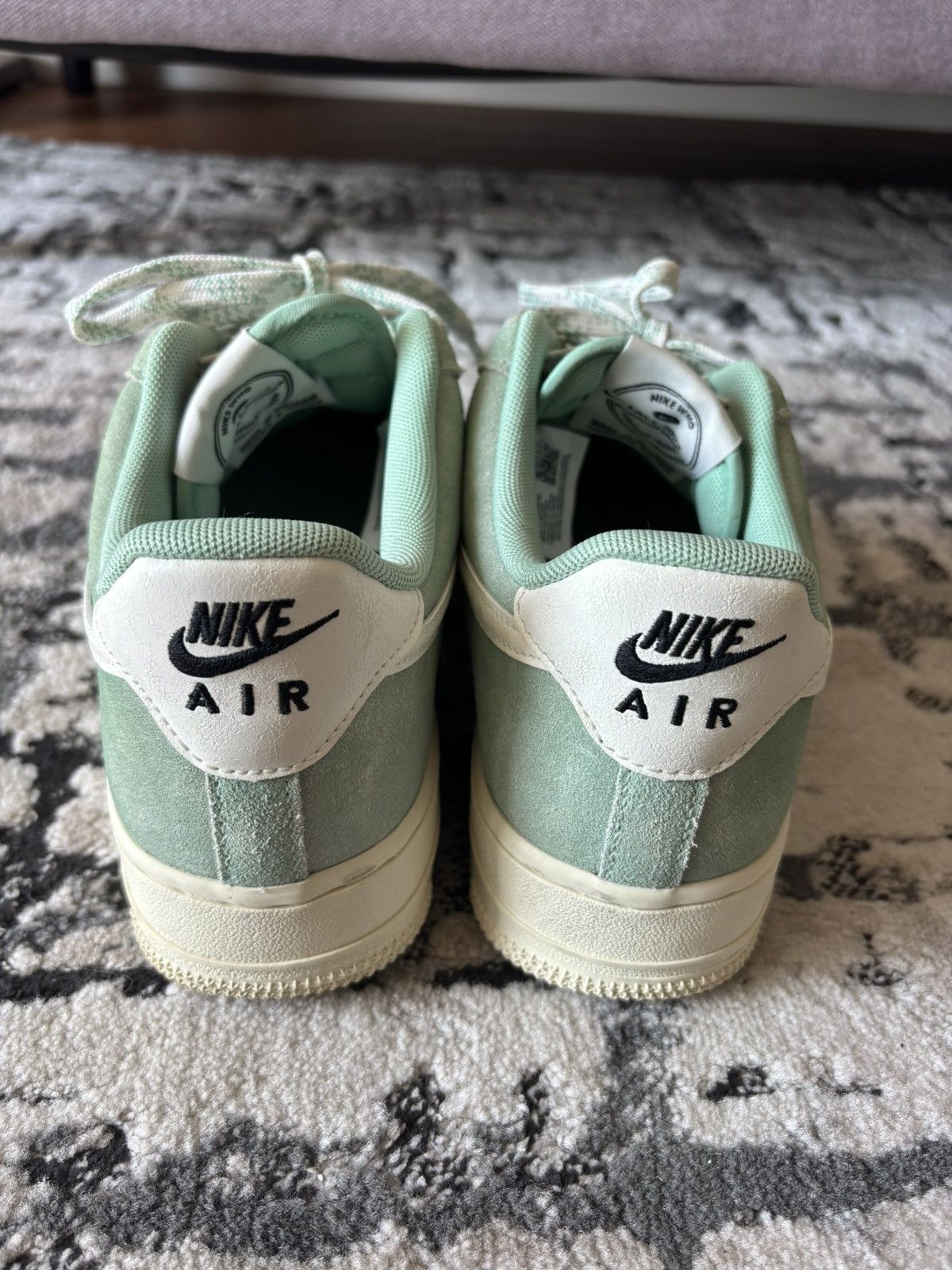 Nike 2022 Nike Air Force 1 ‘07 LV8 ‘Certified Fresh-Enamel Green’ Size US 7 / EU 40 - 3 Thumbnail