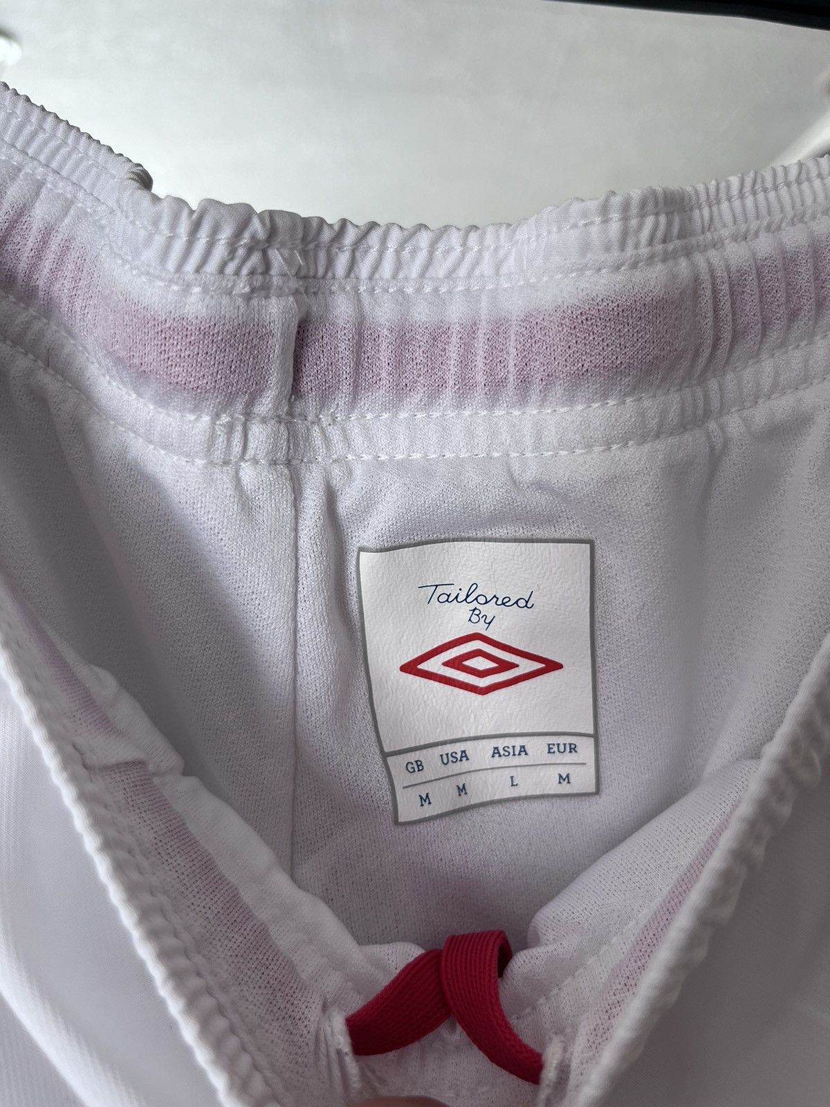 Umbro UMBRO SHORTS 🩳 ENGLAND 🏴󠁧󠁢󠁥󠁮󠁧󠁿 VINTAGE SIZE M Size US 32 / EU 48 - 9 Thumbnail