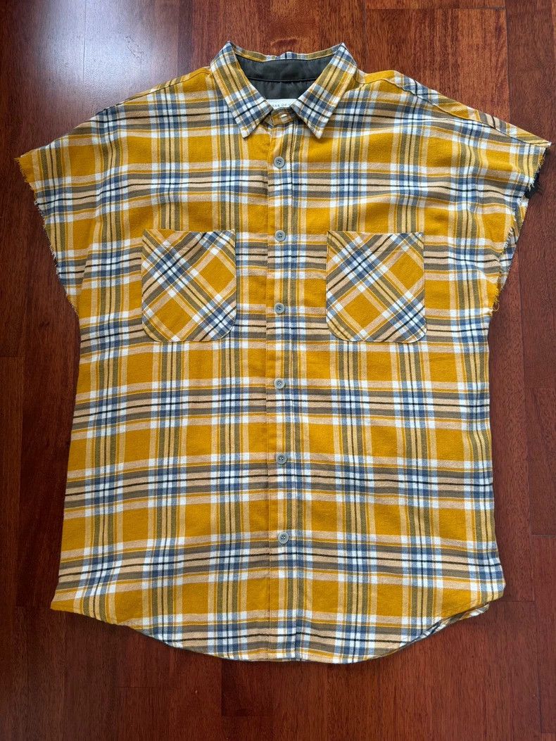Fear of God Yellow Shirt in Season 4