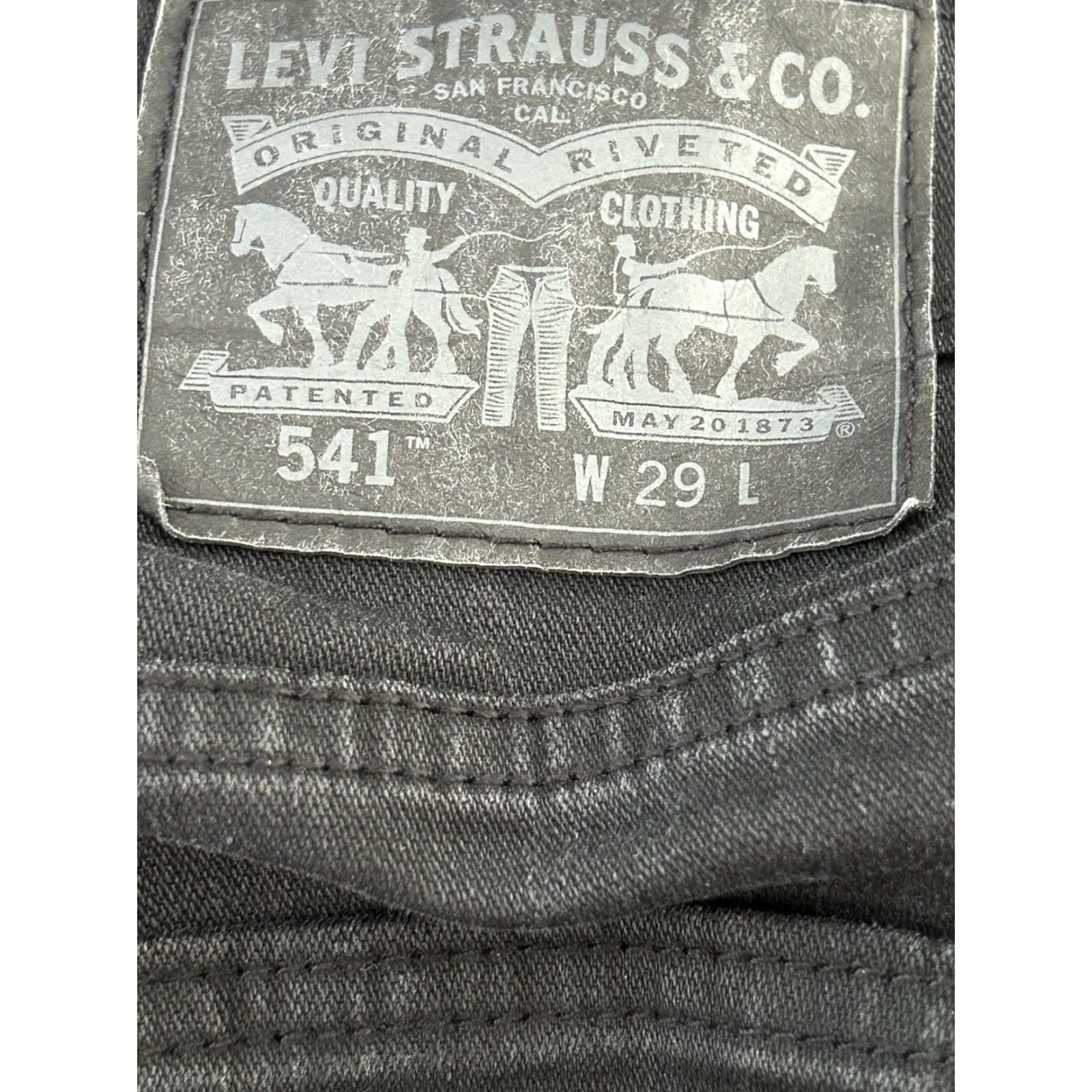 Levi's Levi's Men's 541 Athletic Fit Stretch Shorts Inseam 10" Black Denim 29 Size US 29 - 4 Thumbnail