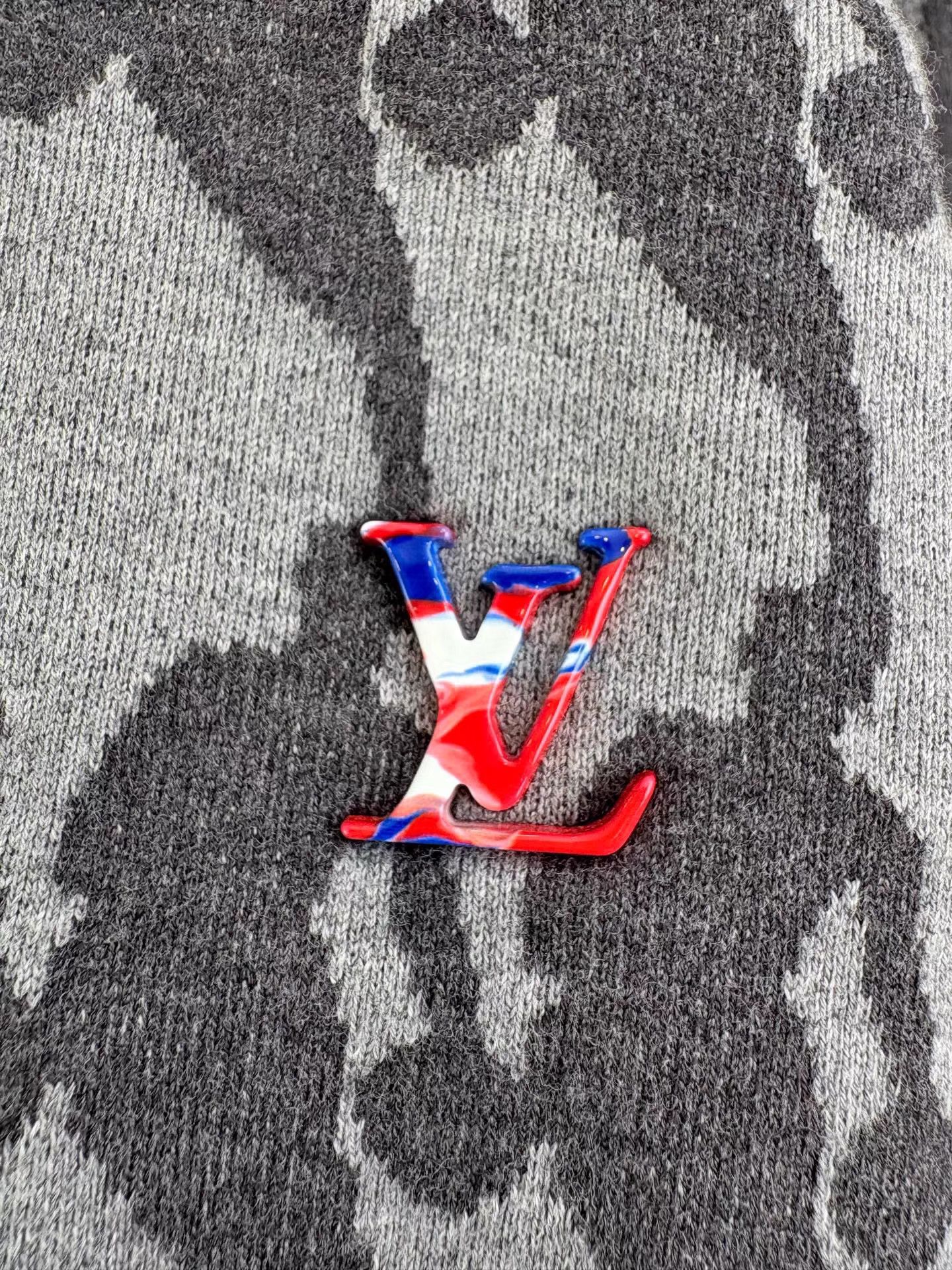 Louis Vuitton LV x NBA Co-branded Gray Knit Sweater K1 Size US XL / EU 56 / 4 - 4 Thumbnail