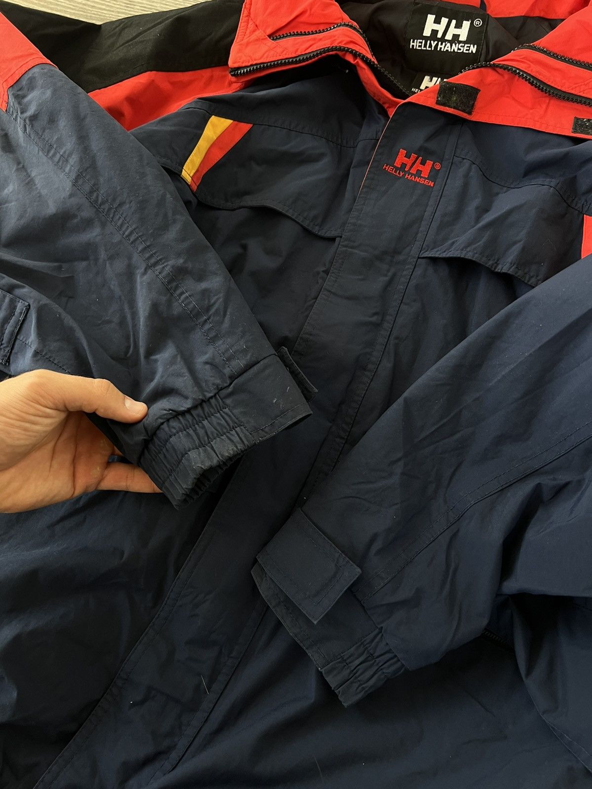 Helly Hansen VINTAGE‼️ Helly Hansen Rare 90s Waterproof Gorpcore Jacket Size US L / EU 52-54 / 3 - 16 Thumbnail