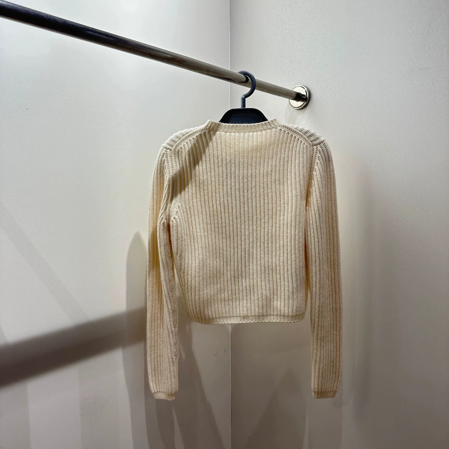 Miu Miu MIU MIU mar631 rhinestone ball cashmere cardigan 38 Size XS / US 0-2 / IT 36-38 - 2 Thumbnail