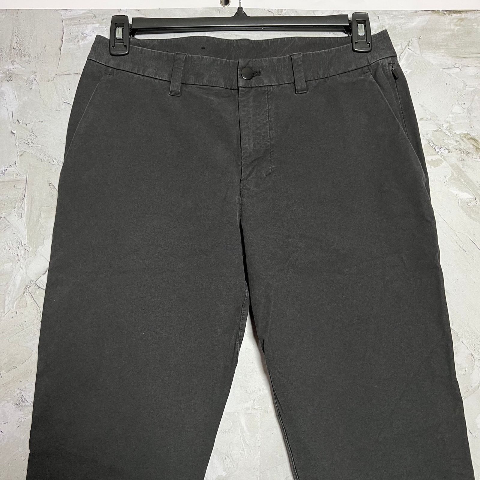 Lululemon Lululemon ABC Slim Fit Trouser Black VersaTwill 31x28 Size US 31 - 6 Thumbnail