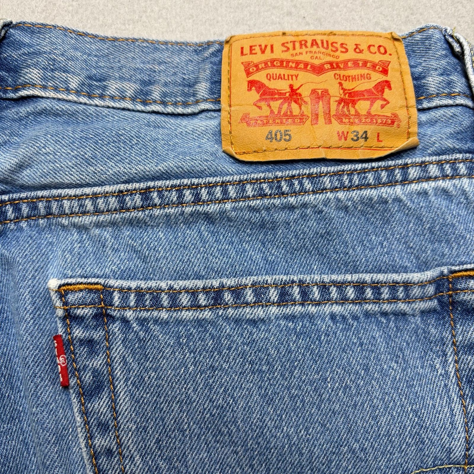 Levi's Levi’s 405 Denim Shorts Men’s W34 Regular Fit Jean Shorts Size US 34 / EU 50 - 11 Thumbnail