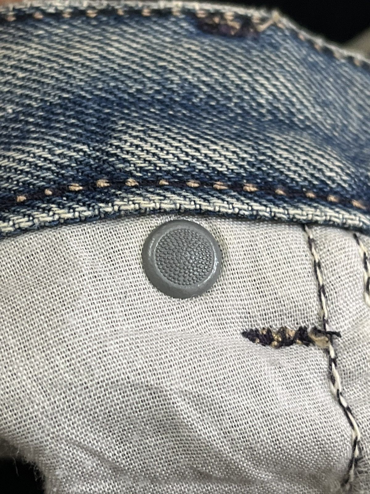 Calvin Klein × Calvin Klein 205W39NYC × Vintage Vintage Calvin Klein Mudwash Ripped Denim Size US 35 - 12 Thumbnail