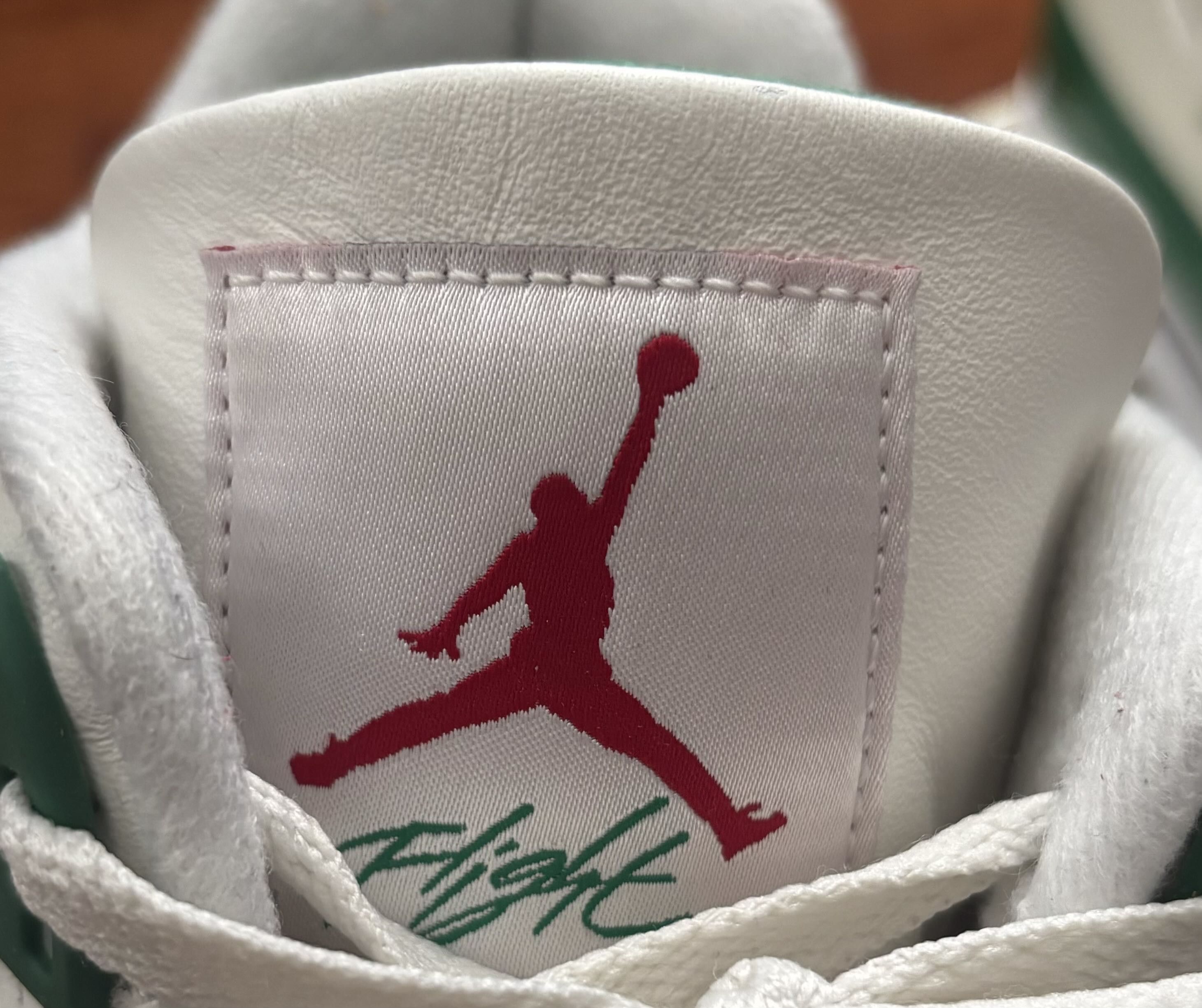 Jordan Brand Air Jordan 4 Retro x Nike SB "Pine Green" Size US 10 / EU 43 - 9 Thumbnail