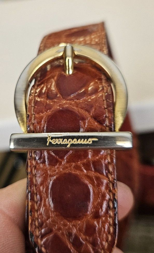 Salvatore Ferragamo Vara Ribbon Crocodile Embossed Leather Red/Bordeaux Purse Size ONE SIZE - 11 Thumbnail