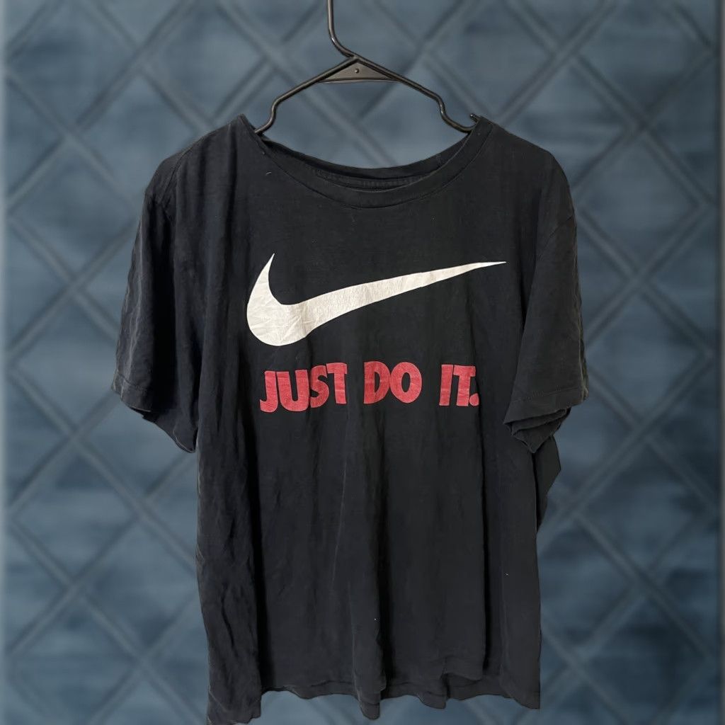Nike VINTAGE Nike Tee T-Shirt Mens Graphic Sz Large Black Just Do It Size US L / EU 52-54 / 3 - 1 Thumbnail