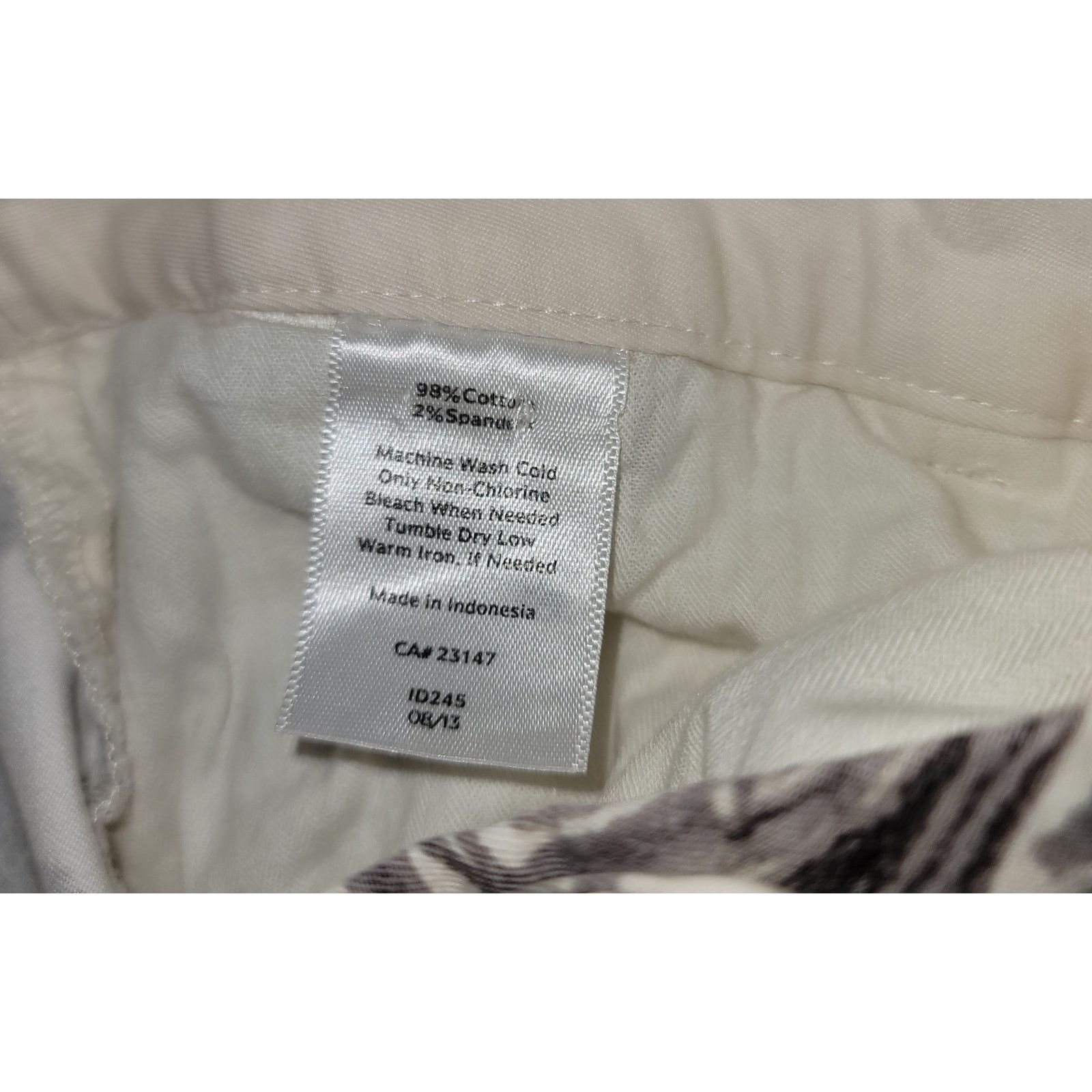 Other Talbots The Weekender Cream Floral Bird Print Capri Pants 6 Size 28" / US 6 / IT 42 - 5 Thumbnail