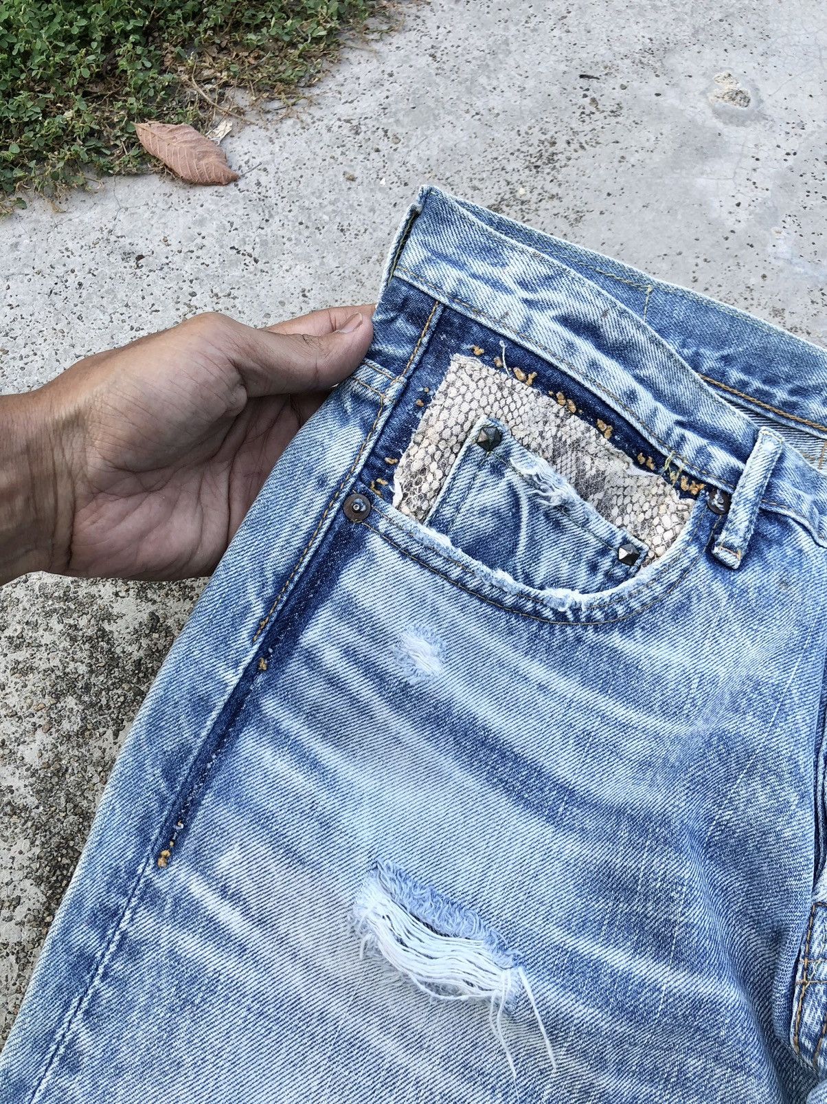 Japanese Brand RNA TRANSFORM &NEW BLUE JEANS Size US 31 - 4 Thumbnail