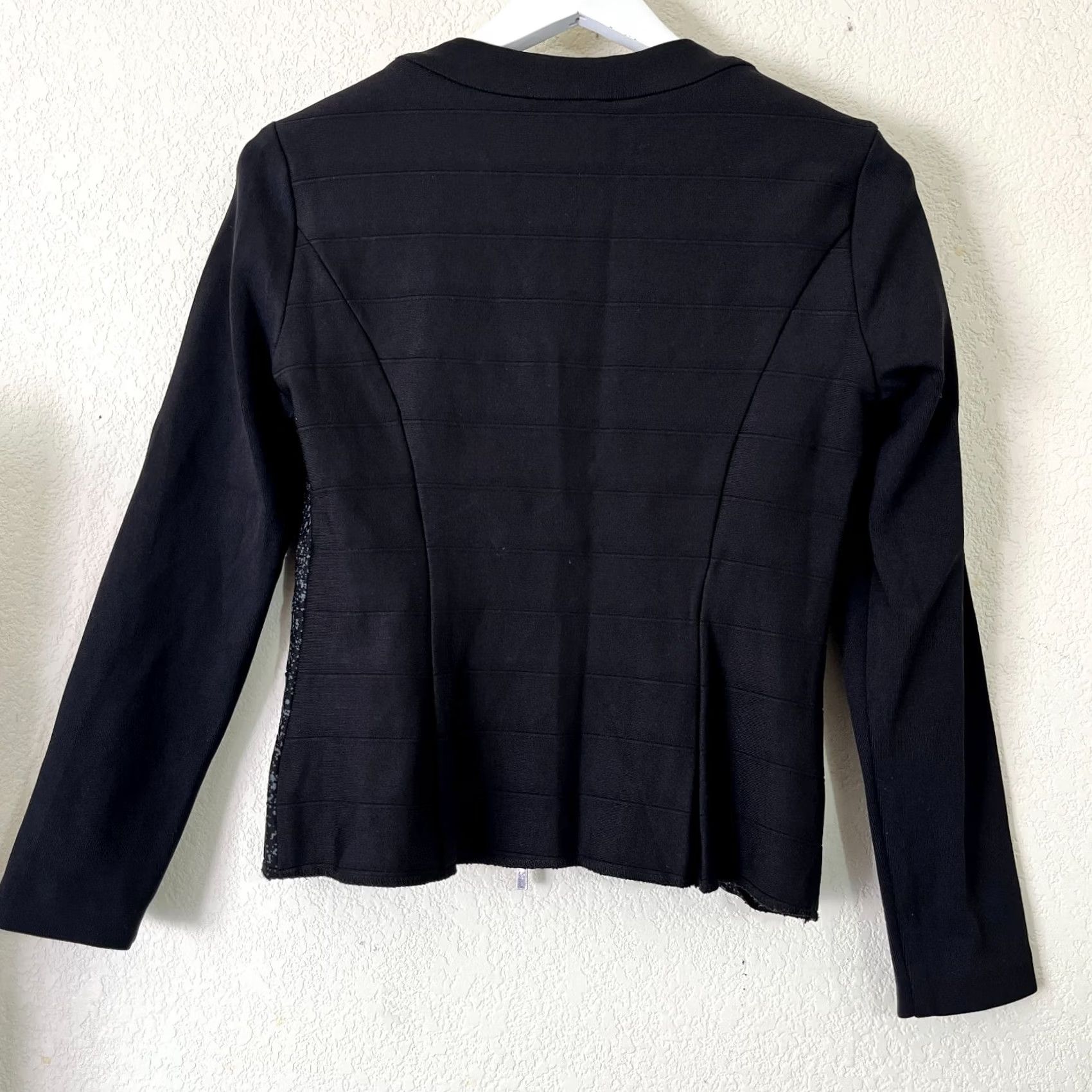 Joseph Ribkoff Joseph Ribkoff Womens Size 6 Zip Front Long Sleeve Jacket Black Colorblock Lightweight Knit Short Jacket Size M / US 6-8 / IT 42-44 - 2 Thumbnail