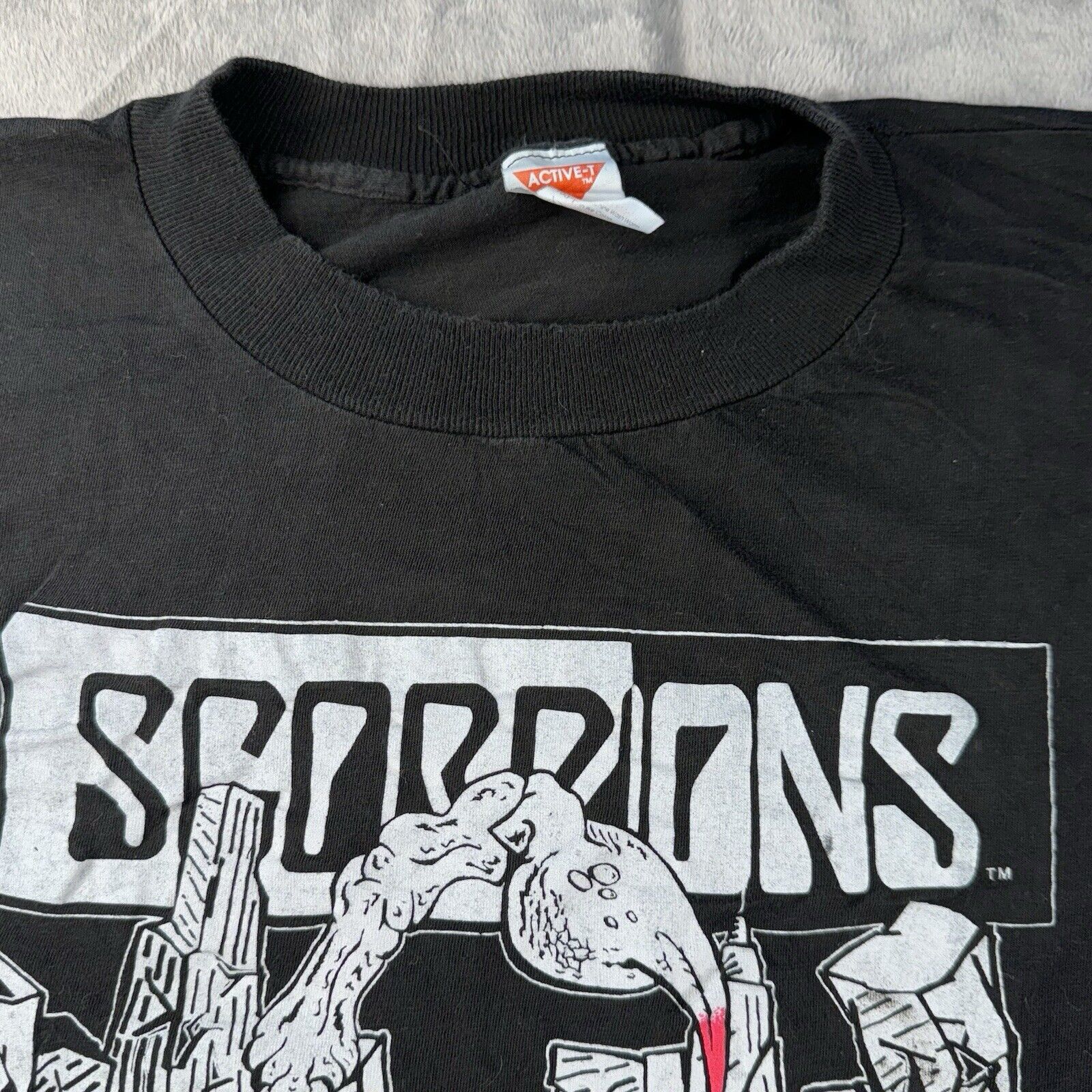 Vintage Scorpions Shirt XL 90s Tease Me Please Me