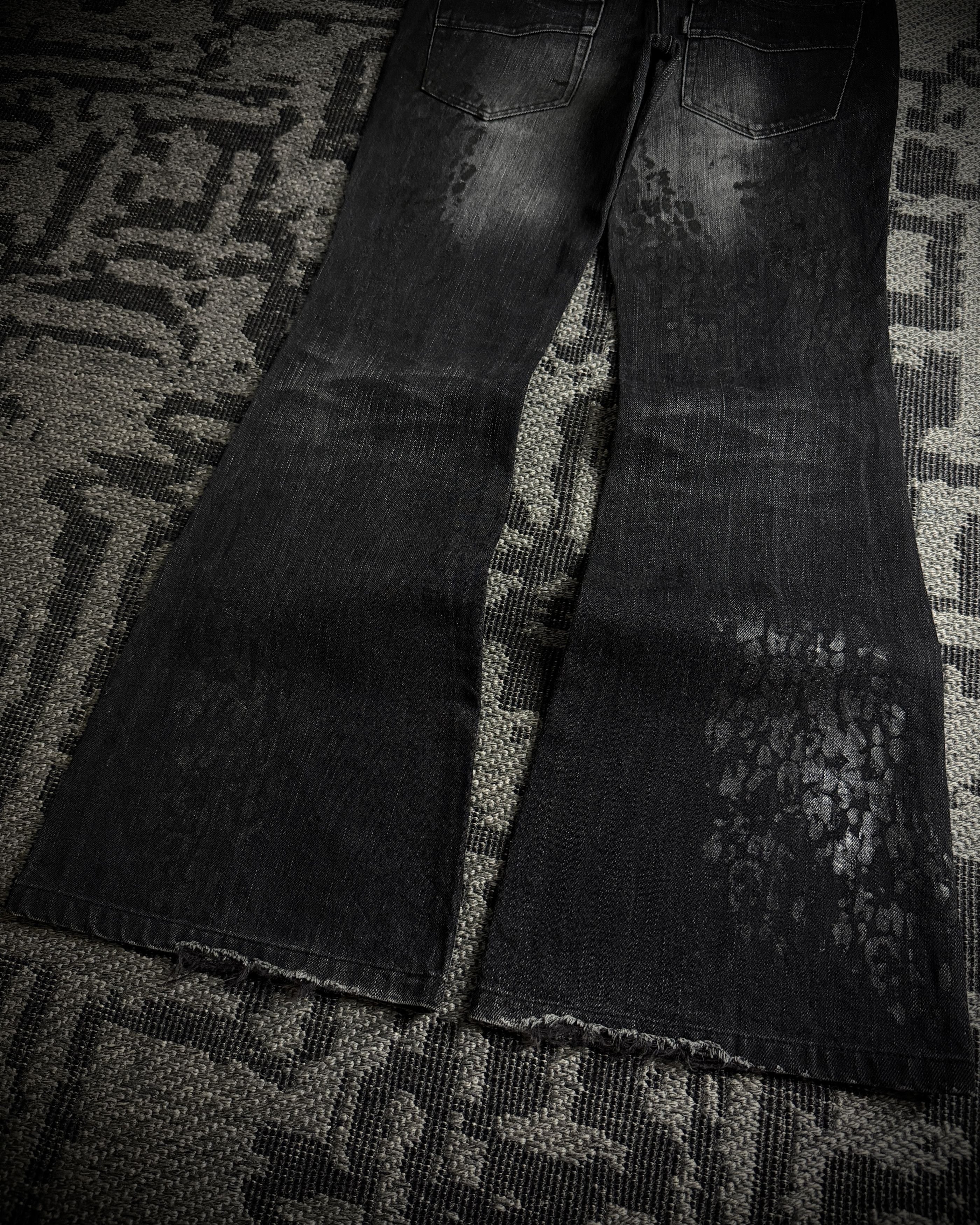 Tornado Mart Tornado Mart Black Leopard Coated Fade Flared Denim Size US 33 - 9 Thumbnail