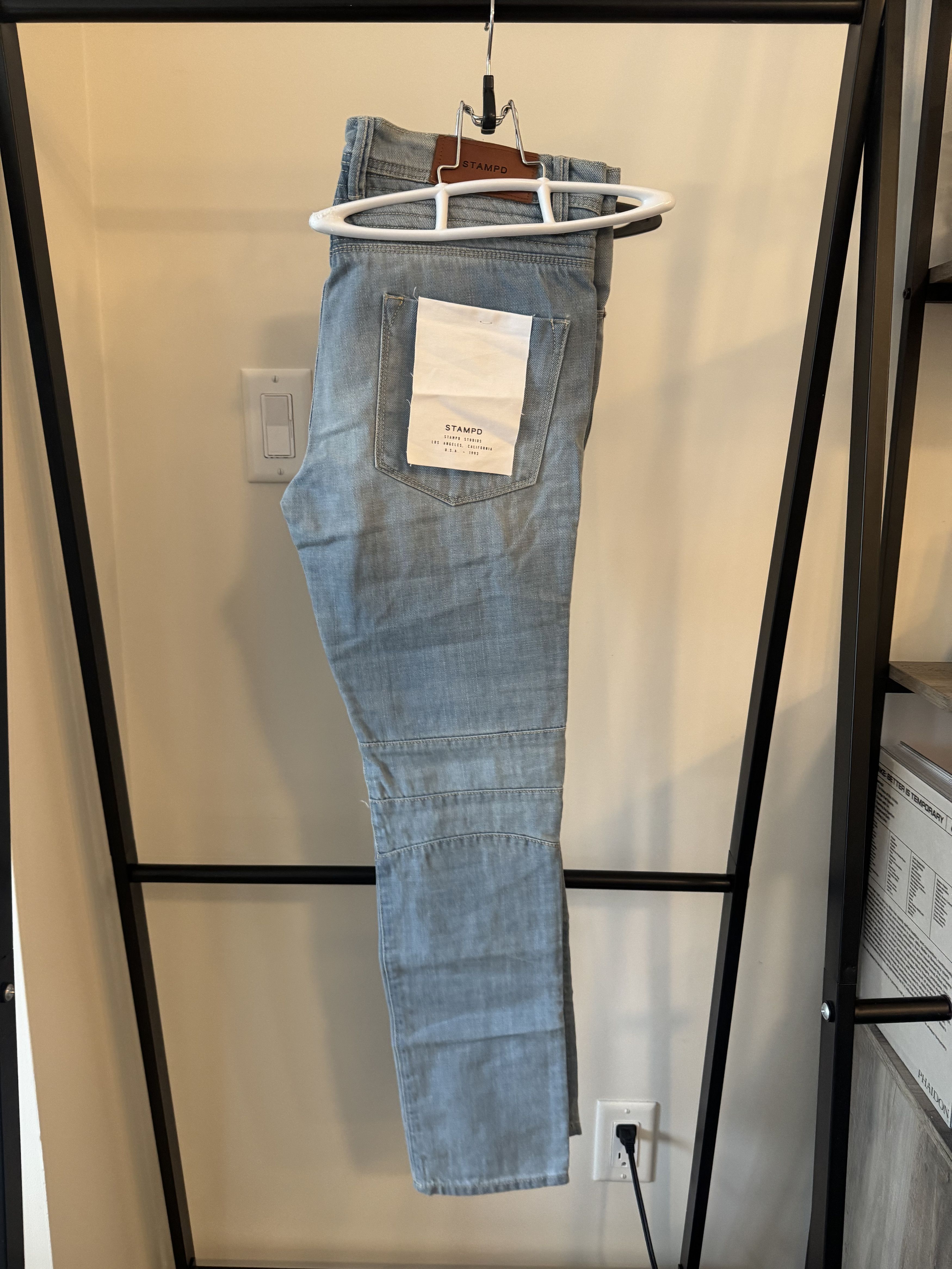 Stampd Stampd LA Blue Moto Denim Vintage light wash destroyed Size US 31 - 1 Thumbnail