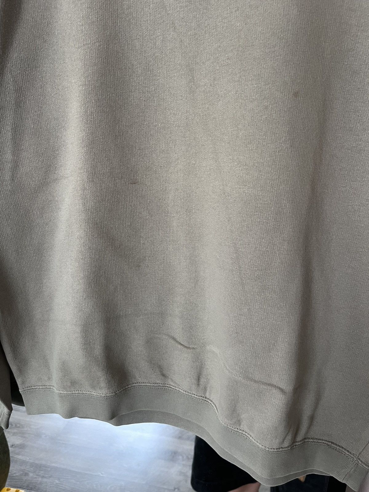Nike Vintage NIKE Center Big Swoosh Embroidered Beige Sweatshirt Size US S / EU 44-46 / 1 - 5 Thumbnail