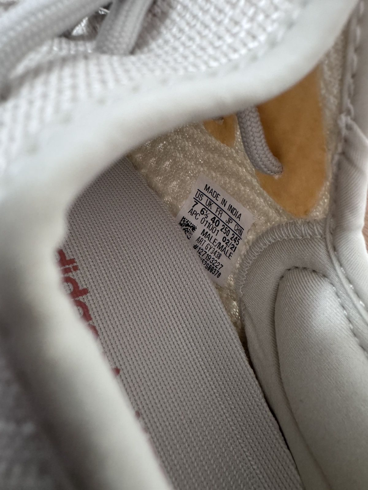 Adidas Adidas Yeezy Boost 350 V2 Light Size US 7 / EU 40 - 10 Thumbnail
