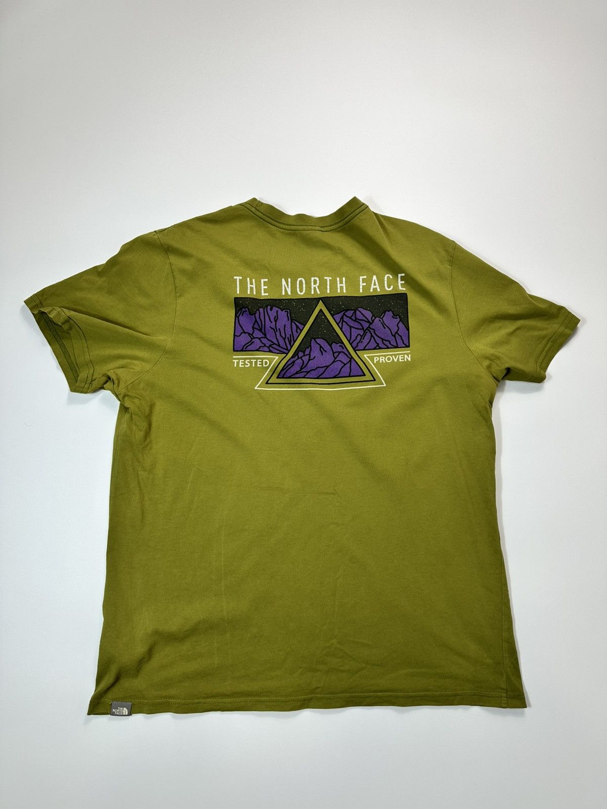 The North Face The North Face Graphic Print T-shirt Men's Back Size US L / EU 52-54 / 3 - 2 Thumbnail