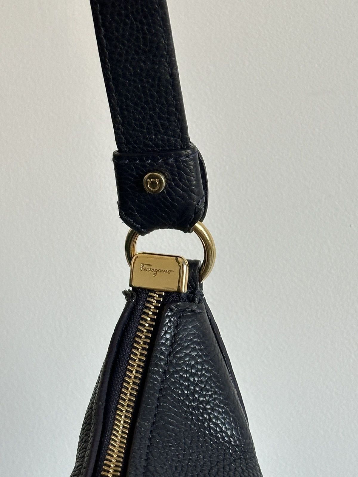 Salvatore Ferragamo Salvatore Ferragamo Blue Pebbled Leather Gancini Hobo Bag Size ONE SIZE - 11 Thumbnail