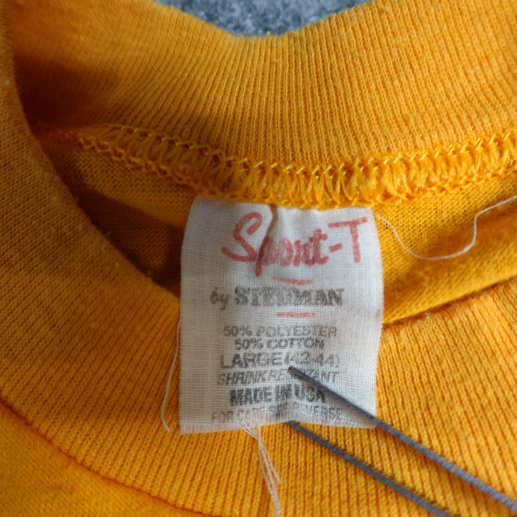 GAS VINTAGE Steam Gas Tractor Show Shirt T-Shirt Short Sleeve Yellow 80s Mens Small USA Made Damascus MD Damask? Size US S / EU 44-46 / 1 - 4 Thumbnail