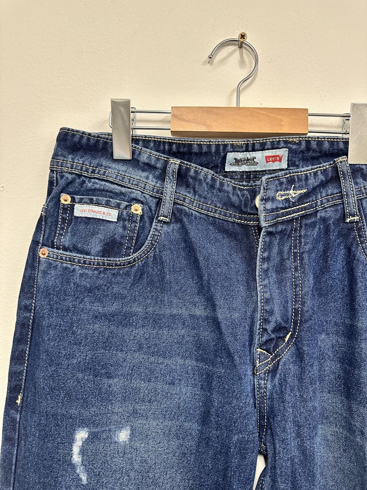 Levi's Levi's 513 Men's Jeans Distressed Straight Fit Denim Pants Size US 32 / EU 48 - 3 Thumbnail