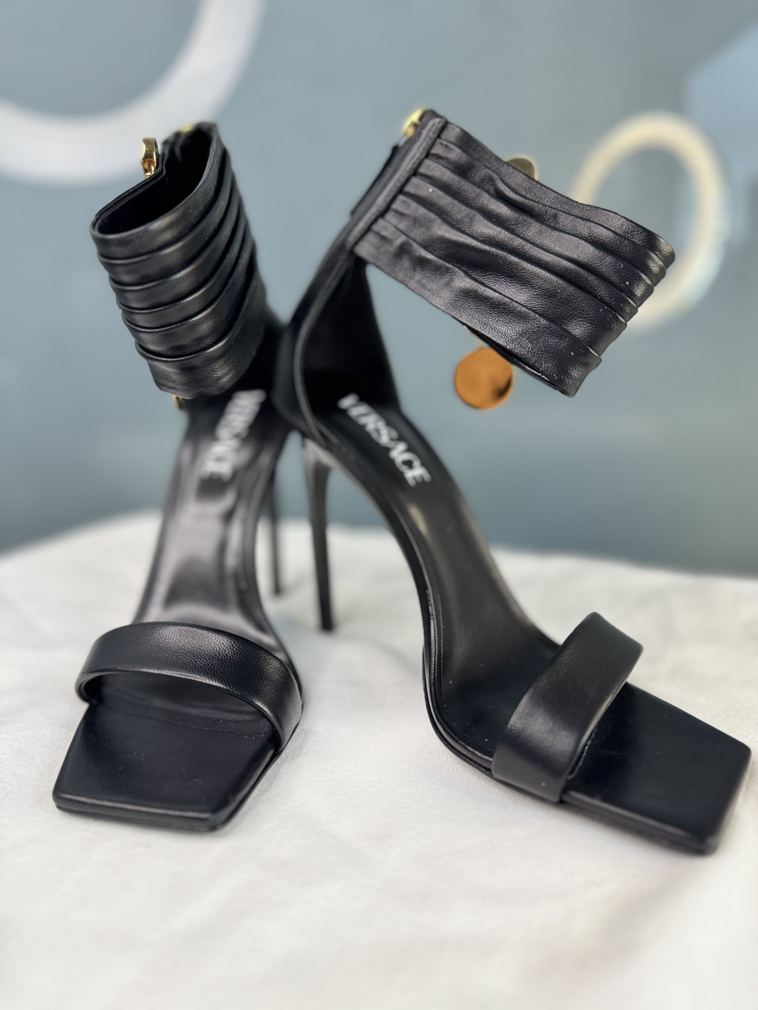 Versace Medusa Safety Pin Heels Size US 8 / IT 38 - 12 Thumbnail