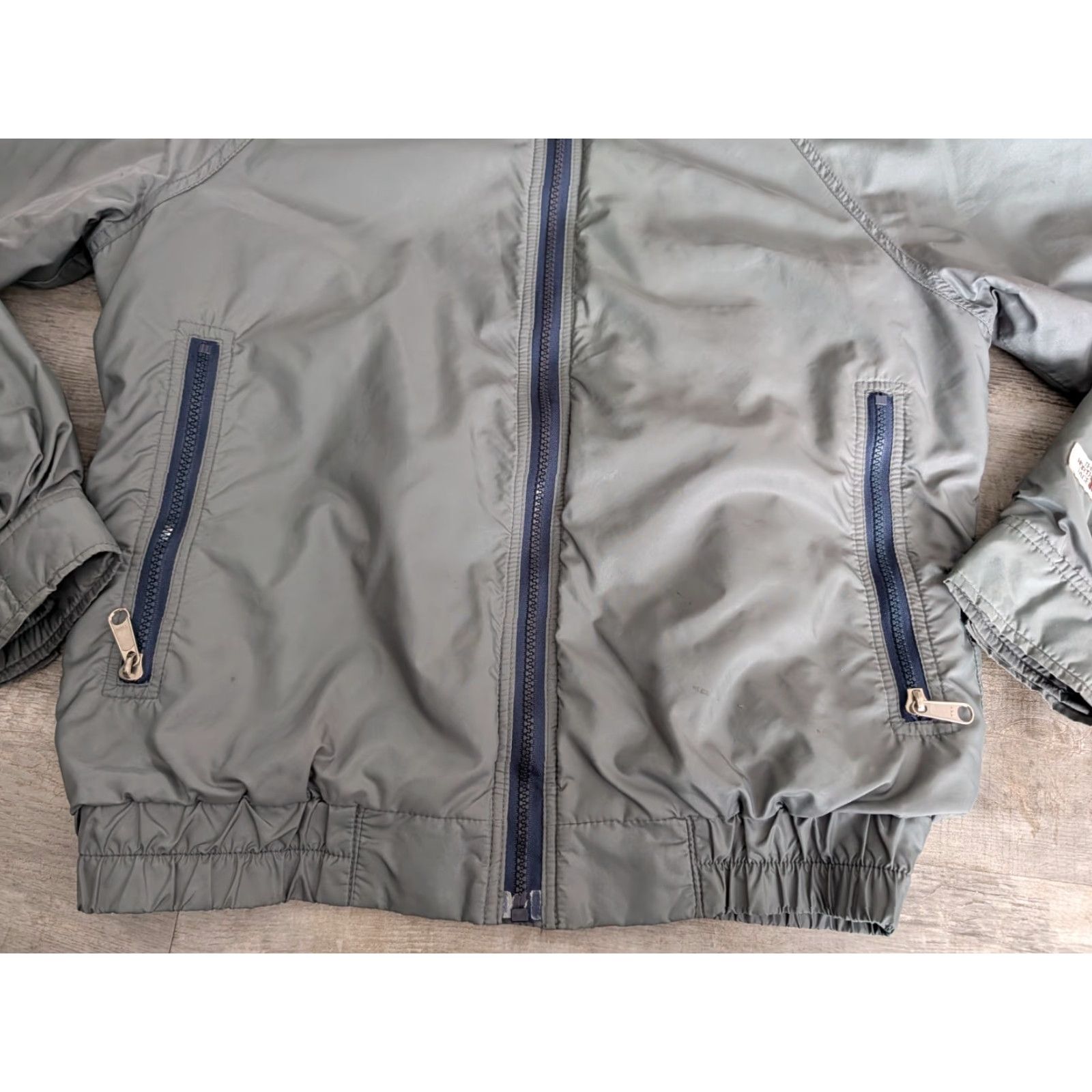 The North Face VINTAGE The North Face White Label Jacket Bomber Jacket S/M Gray Lined Navy USA Made Mens Womens Unisex Adults 90s 80s Outdoor Coat/Jacket Size US S / EU 44-46 / 1 - 5 Thumbnail