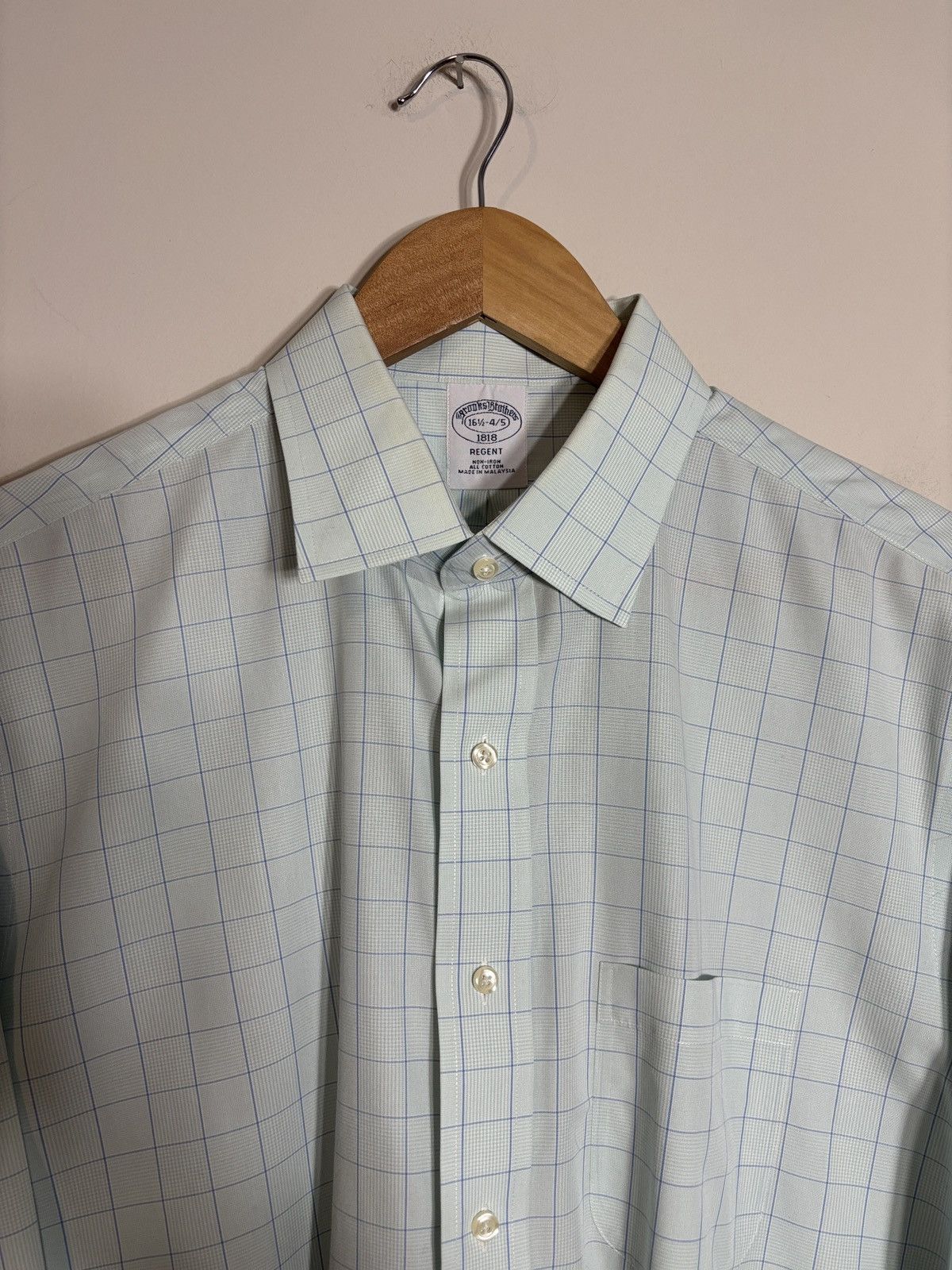 Brooks Brothers Brooks Brothers No Iron Button Down Dress Shirt 16.5 Size US L / EU 52-54 / 3 - 1 Thumbnail