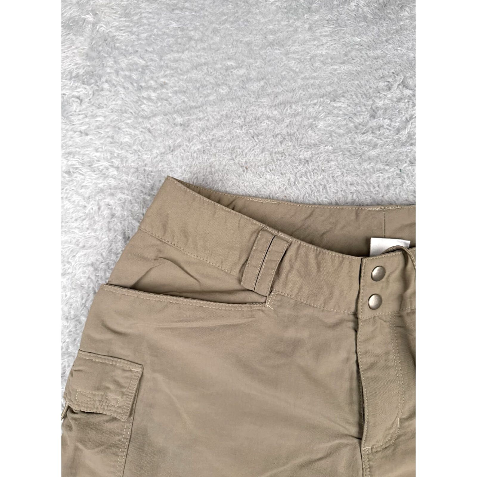 The North Face The North Face Cargo Shorts Womens 6 Beige 100% Nylon, Hiking, Travel, Quick-Dry, Regular Fit, 4 in inseam, Beach, Spring/Summer/Fall Women Size 28" / US 6 / IT 42 - 4 Thumbnail