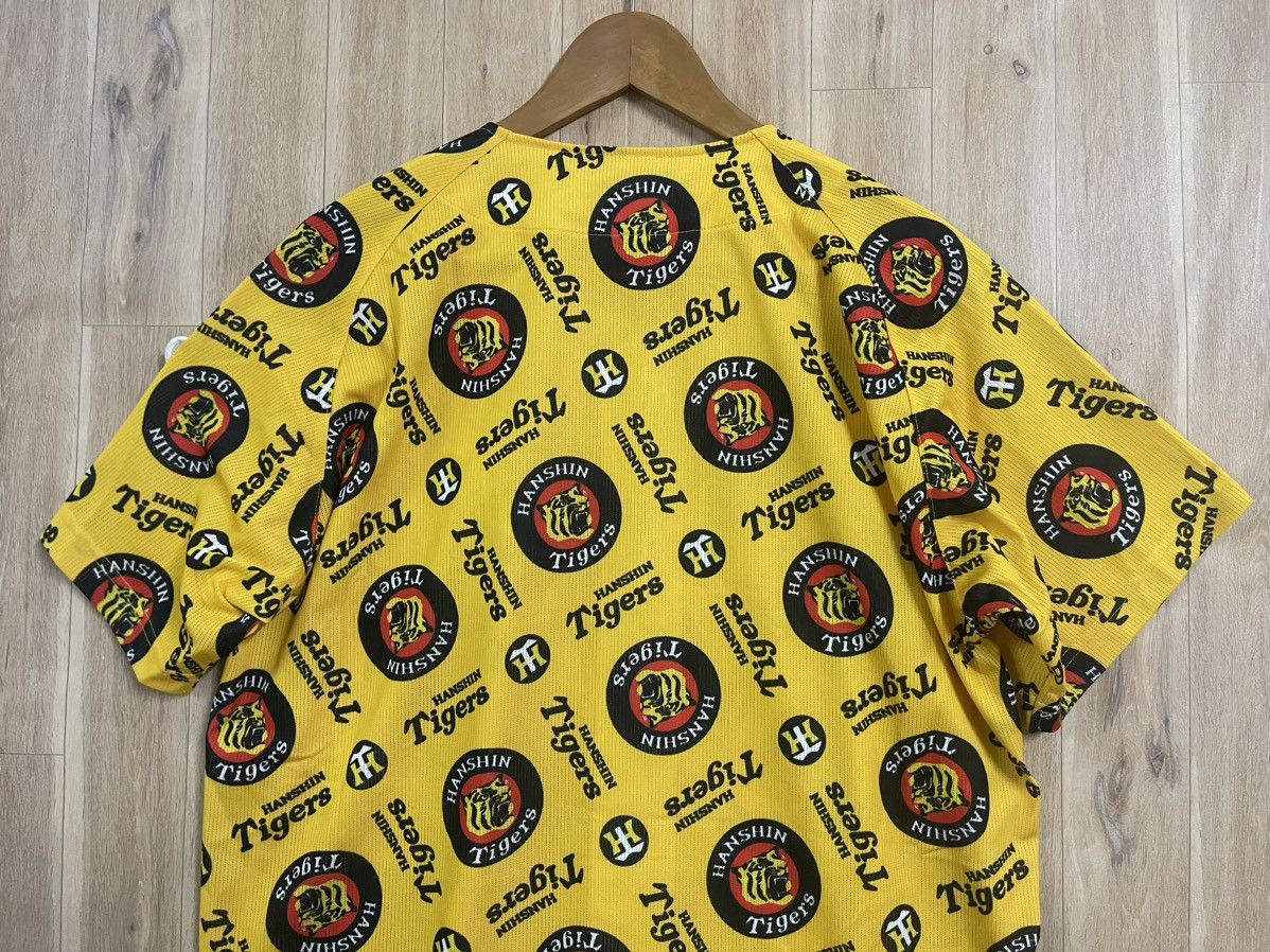 Japanese Brand × Mizuno Steal 🔥 Vintage Hanshin Tigers Baseball Jersey AOP L Size US L / EU 52-54 / 3 - 11 Thumbnail
