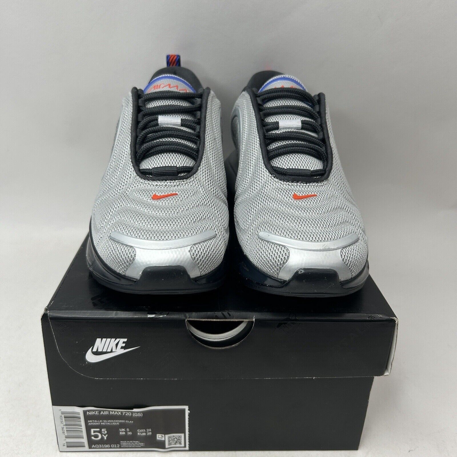 Nike Nike Air Max 720 GS “Metallic Silver” 2024 Size US 7 / IT 37 - 2 Thumbnail