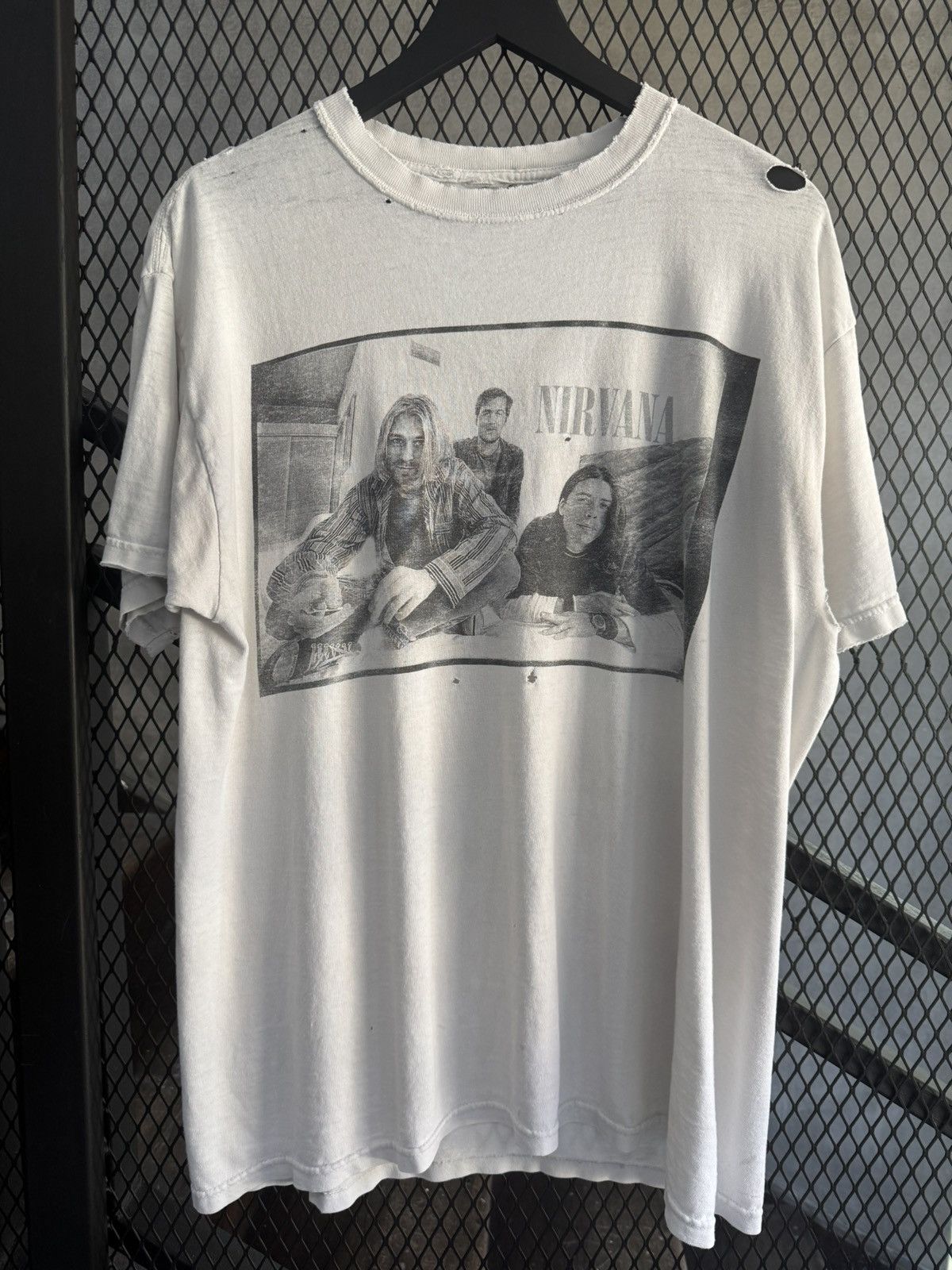 Band Tees × Nirvana × Vintage Vintage 1996 Nirvana Portrait Distressed Tee Size US XL / EU 56 / 4 - 1 Thumbnail