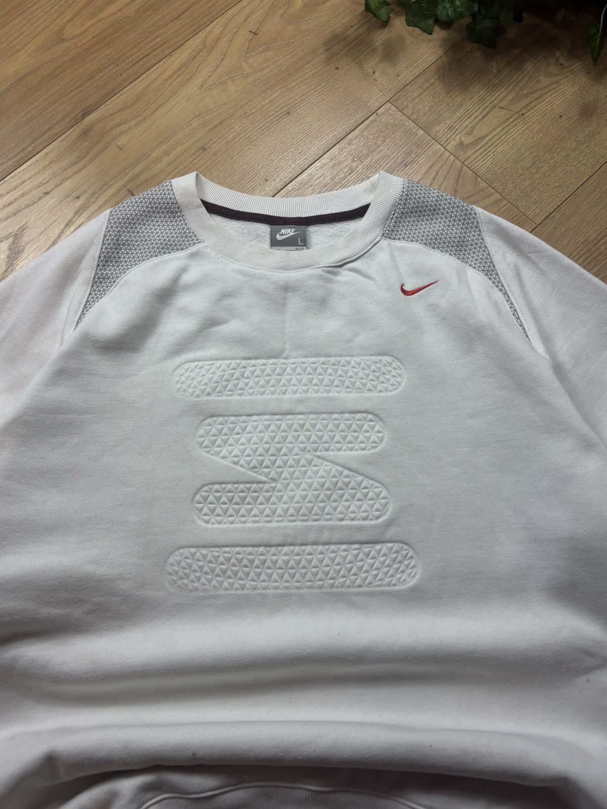Nike 00s Nike Shox Vintage Big Logo Drill Spellout Sweatshirt Y2K Size US L / EU 52-54 / 3 - 5 Thumbnail