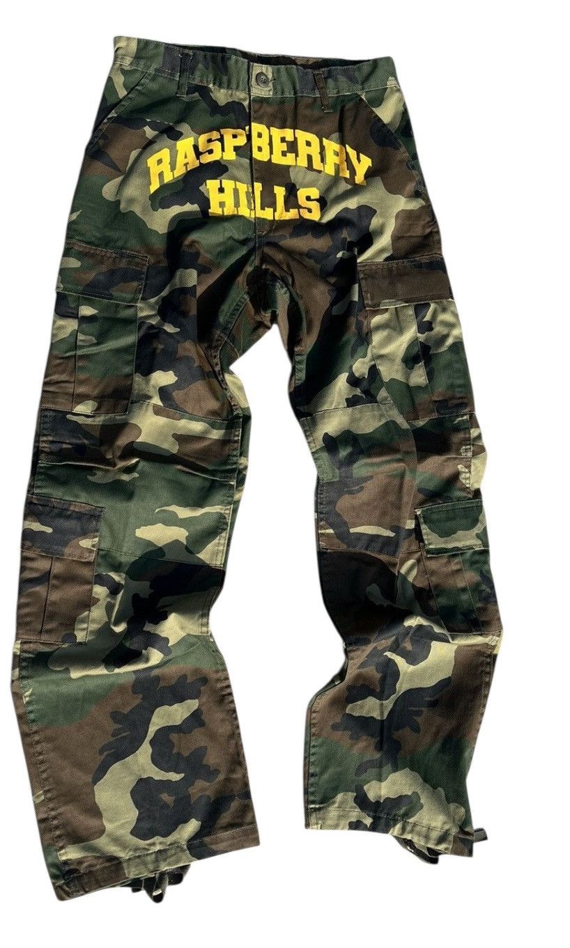 The GV Gallery GV Gallery Camo Cargo Pants Size US 30 / EU 46 - 1 Thumbnail