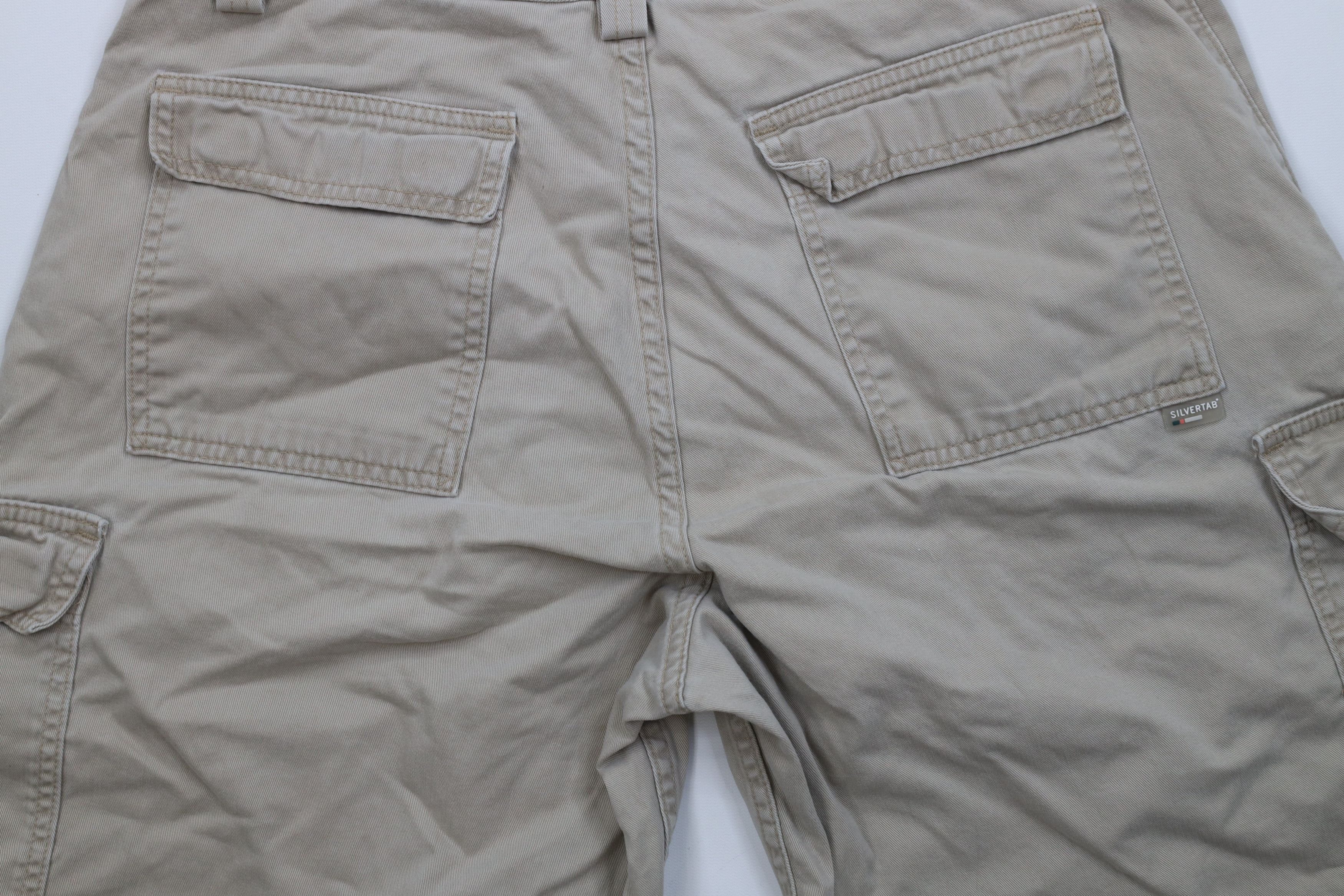 Levi's Vintage 90s Levis SilverTab Baggy Fit Cargo Shorts Beige Size US 34 / EU 50 - 13 Thumbnail