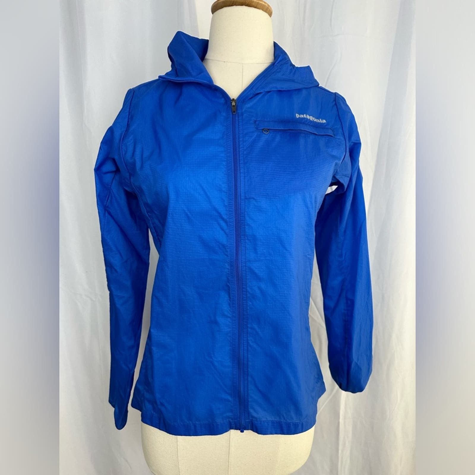 image of Patagonia Royal Blue Windbreaker Size Xs, Women's