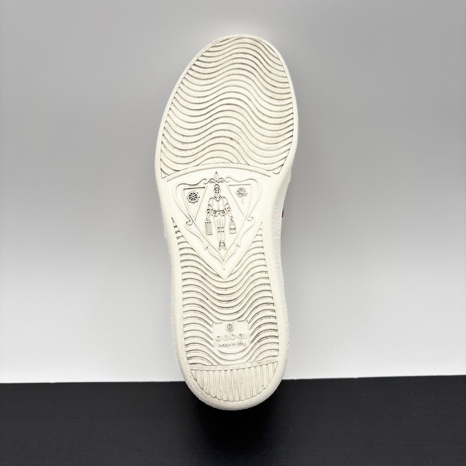 Gucci Gucci Ace Gucci Stripe ‘ White, Red ‘ | GREAT CONDITION! Size US 8 / EU 41 - 8 Thumbnail