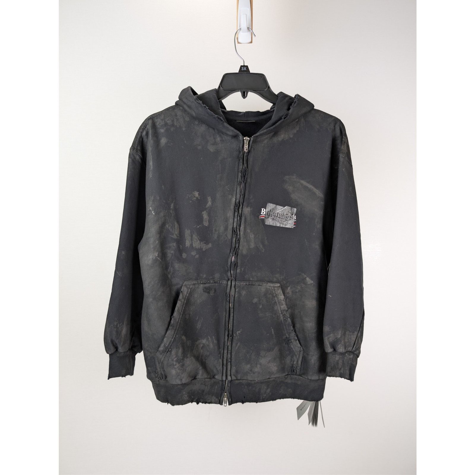Balenciaga o1rshd1 Small Fit Zip up Hoodie in Black/White/Red Size US S / EU 44-46 / 1 - 8 Thumbnail