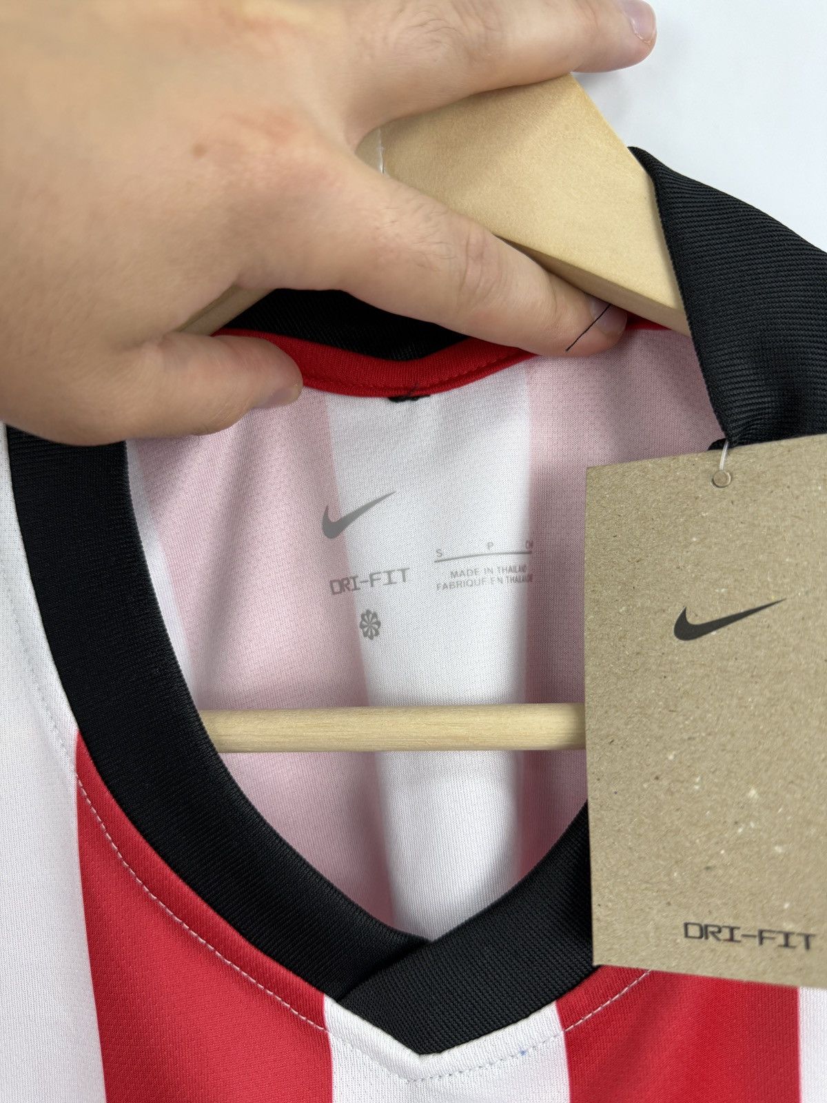 Nike 🏴󠁧󠁢󠁥󠁮󠁧󠁿 Y2K Nike Sunderland Soccer Jersey T-Shirt Blokecore Rare Size US S / EU 44-46 / 1 - 5 Thumbnail