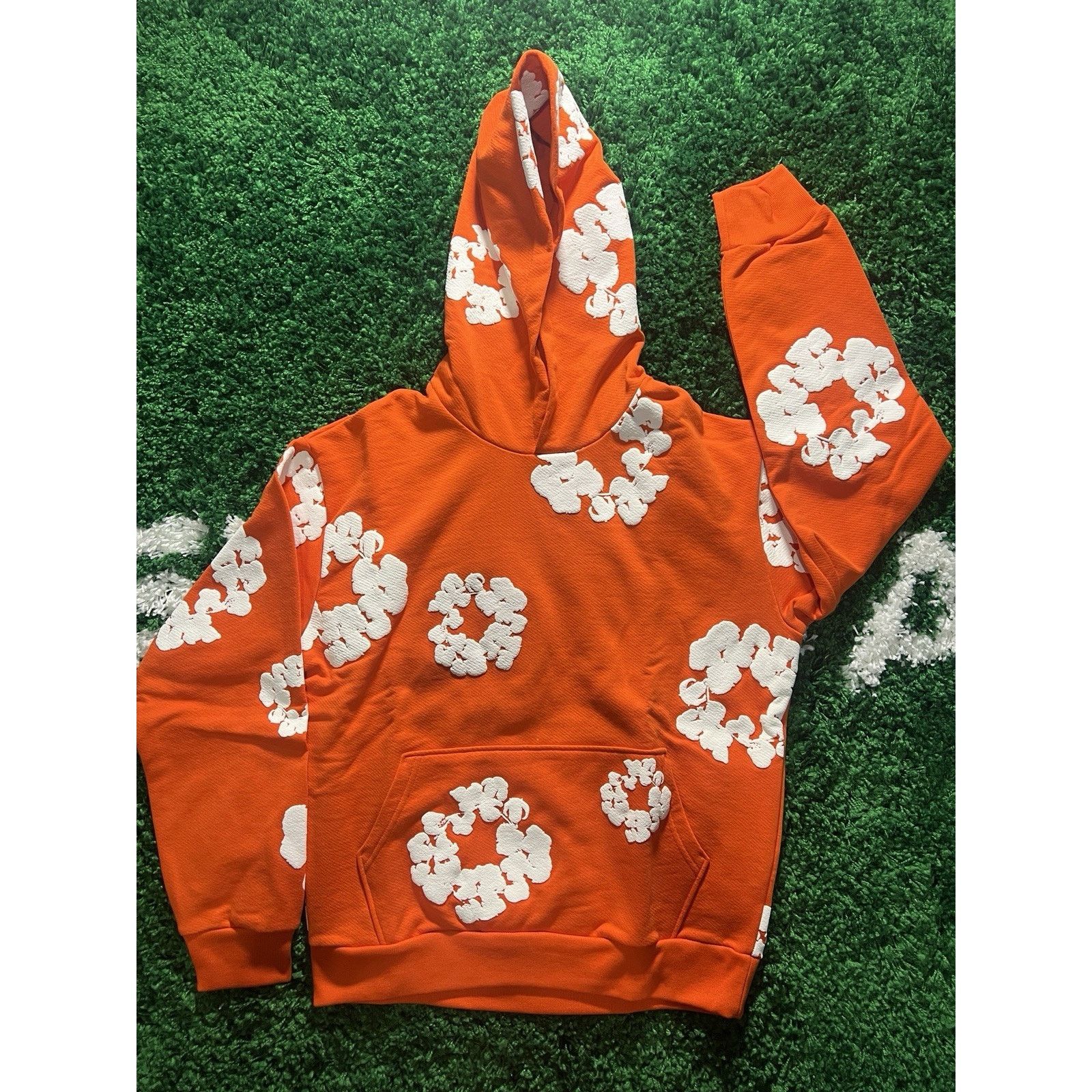 DENIM TEARS Denim Tears The Cotton Wreath Sweatshirt Orange Medium FW23 Size US M / EU 48-50 / 2 - 1 Thumbnail