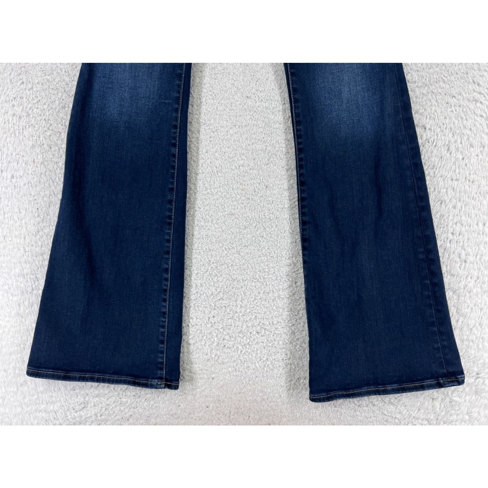 Vintage Universal Thread Jeans Women 2 Regular Blue Denim Flared Stretch Cotton Blend Dark Wash Womens Size 26" / US 2 / IT 38 - 2 Thumbnail