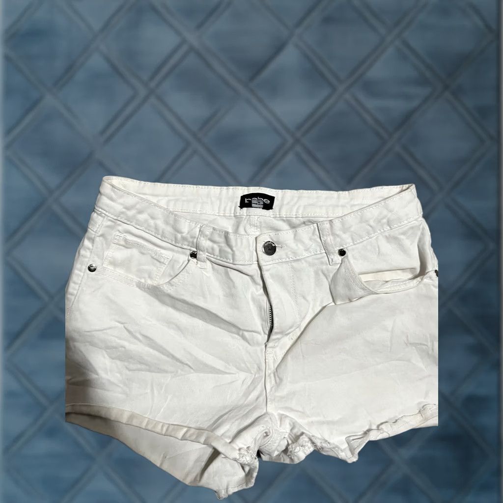 Bebe bebe White Denim Shorts Size 30 Women's Summer Casual Logo Rhinestone Mid Rise Regular Fit Denim Beach Vintage: No Size 30" / US 8 / IT 44 - 1 Thumbnail