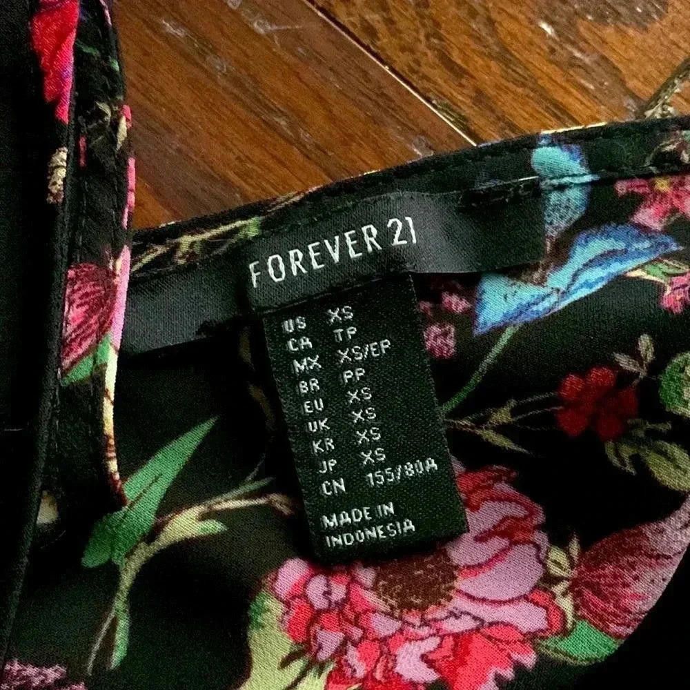 Forever 21 Forever 21 Floral Dress - XS Size XS / US 0-2 / IT 36-38 - 4 Thumbnail