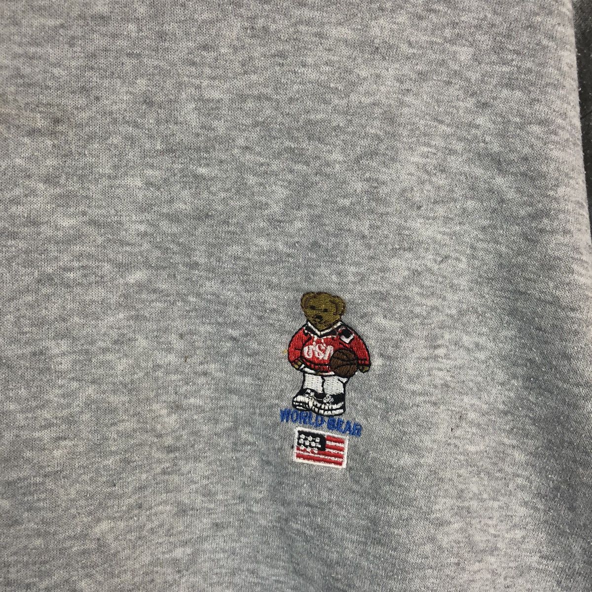 Japanese Brand × Vintage World Bear Grey vintage Sweatshirt #A171 Size US L / EU 52-54 / 3 - 9 Thumbnail