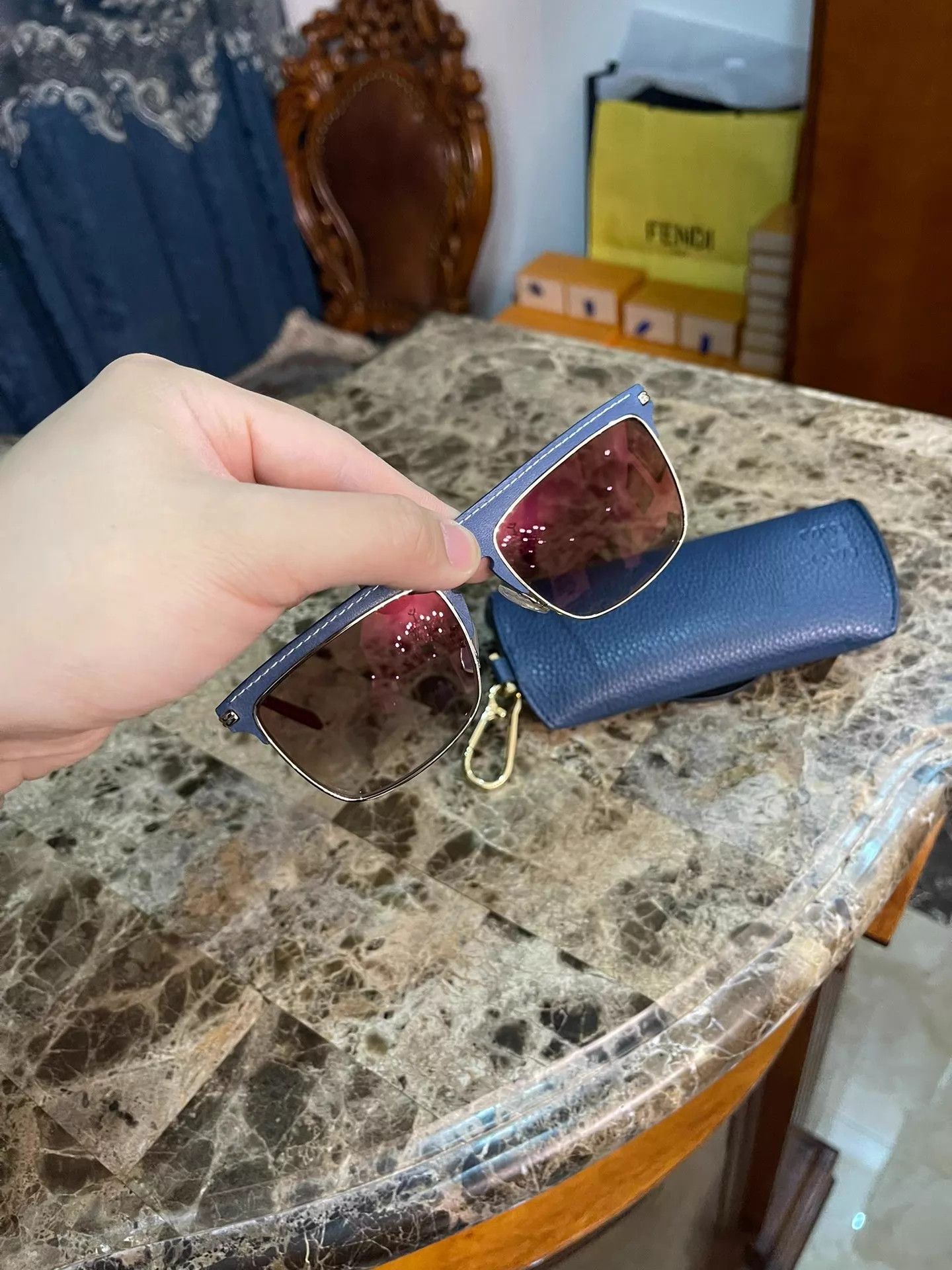 Loewe LOEWE Burgundy Lens Blue Leather Frame Sunglasses Size ONE SIZE - 4 Thumbnail